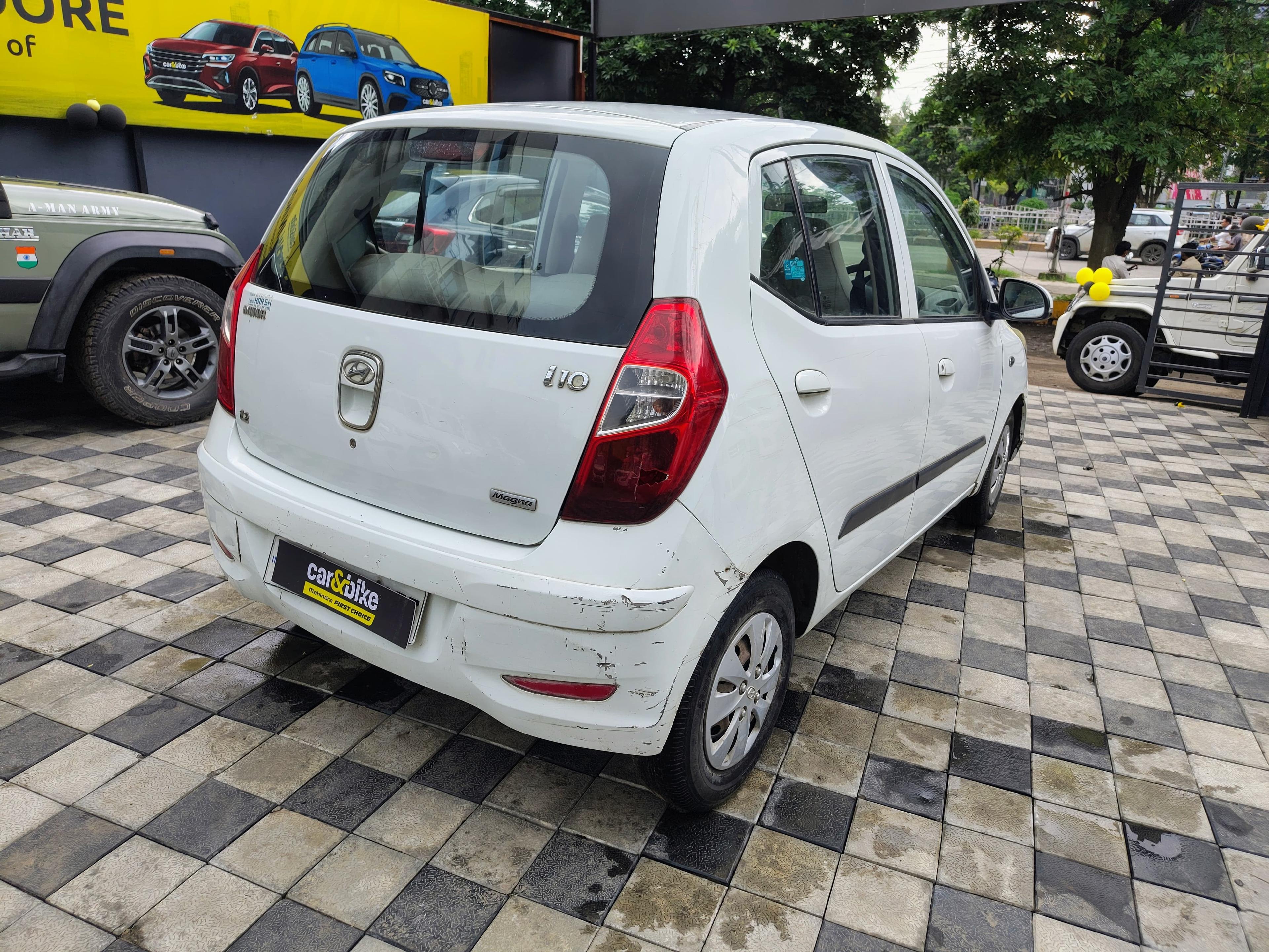 यूज़्ड 2012 ह्युंडई आई10, Indore  4 यूज़्ड 2012 ह्युंडई आई10, Indore  4