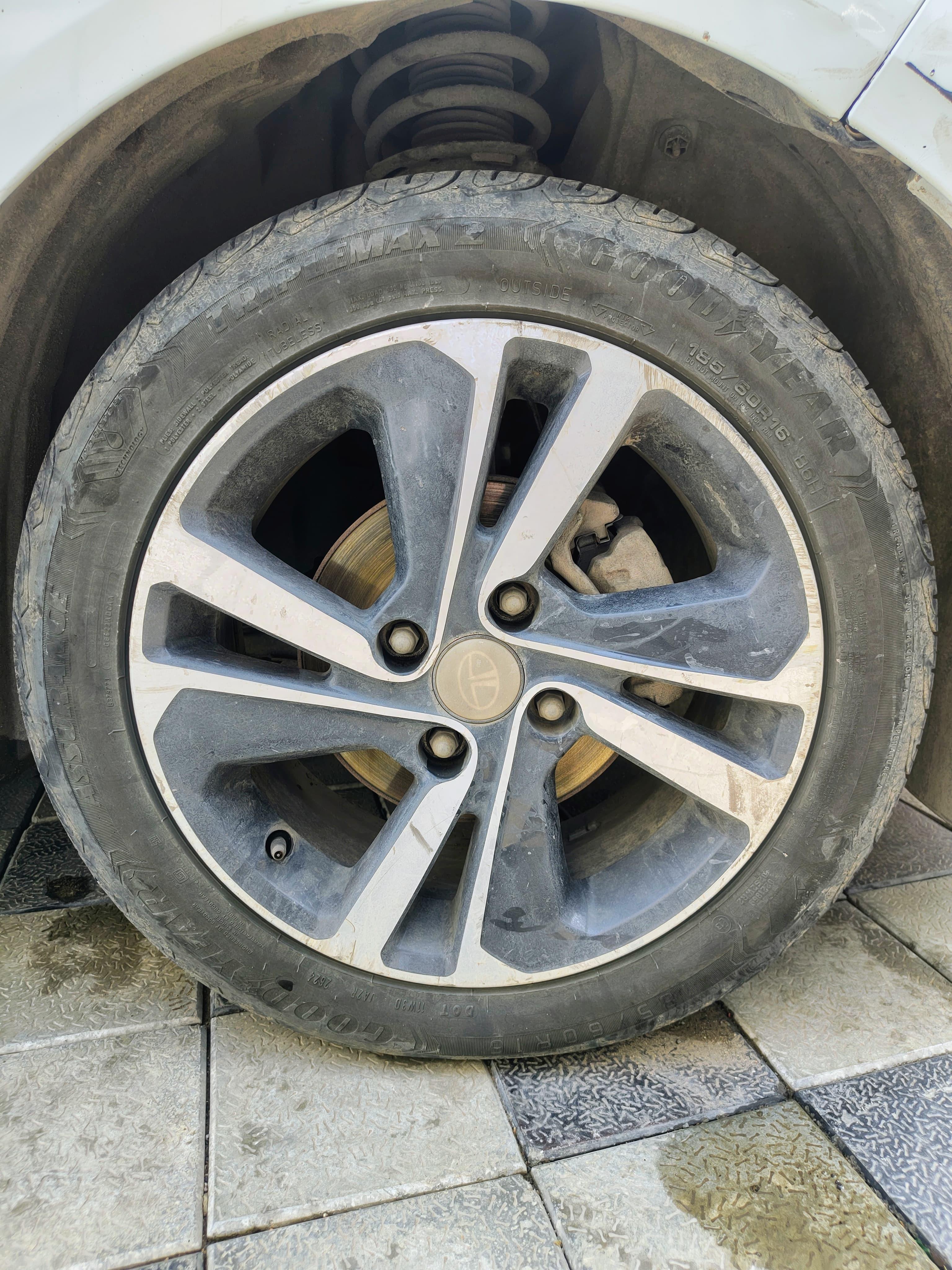 यूज़्ड 2022 टाटा अलट्रोज़, Vijay Nagar, Indore 8 यूज़्ड 2022 टाटा अलट्रोज़, Vijay Nagar, Indore 8