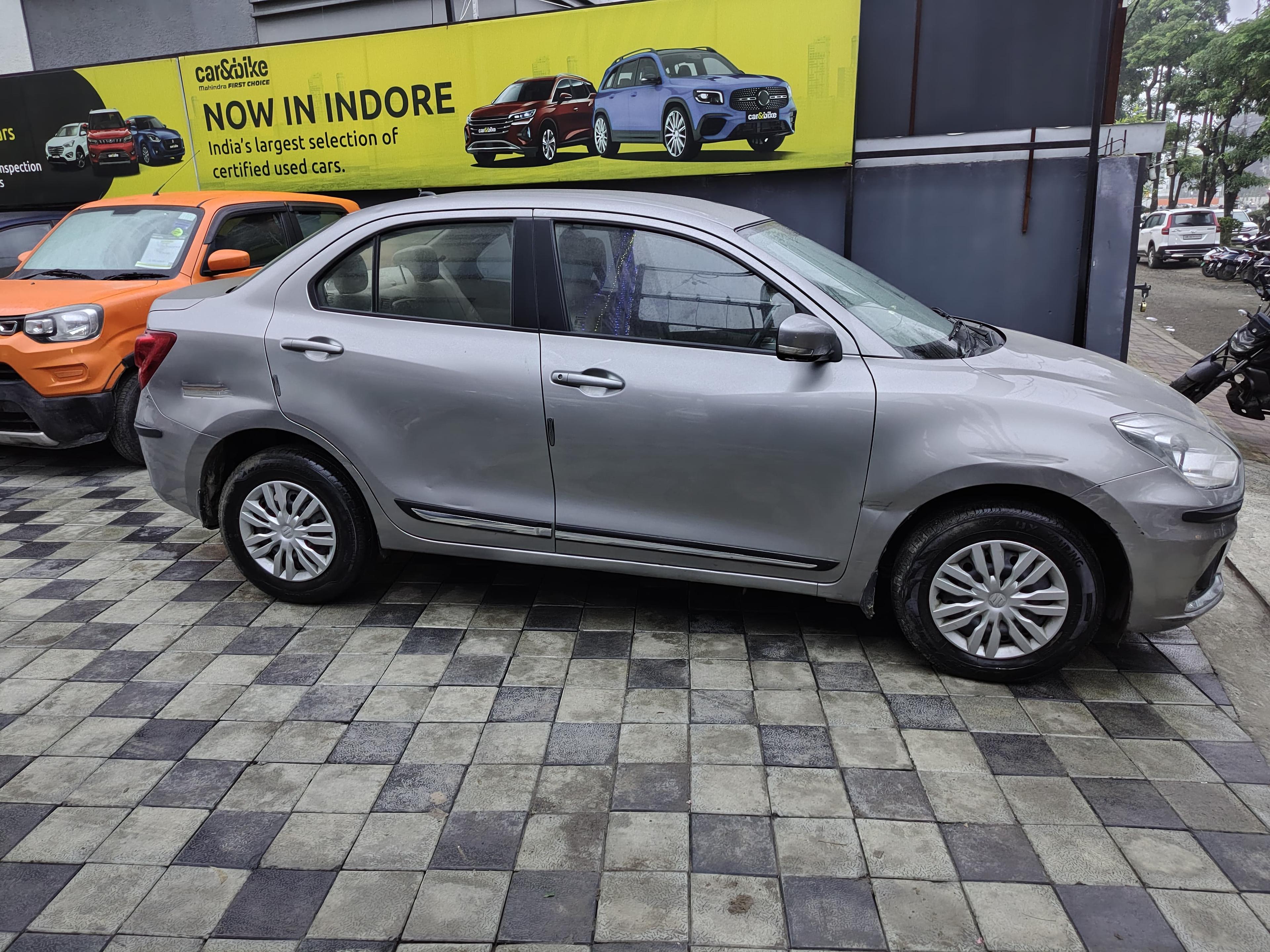 यूज़्ड 2023 मारुति सुजुकी डिजायर, Vijay Nagar, Indore 5 यूज़्ड 2023 मारुति सुजुकी डिजायर, Vijay Nagar, Indore 5