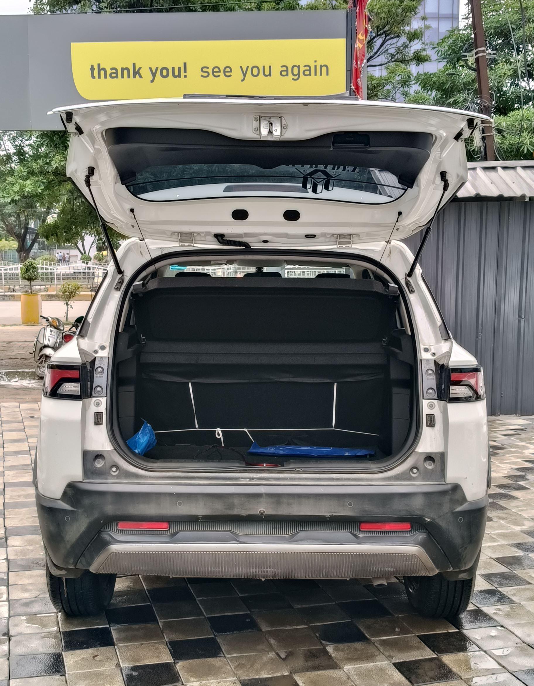 यूज़्ड 2024 मारुति सुजुकी ब्रेज़ा, Vijay Nagar, Indore 9 यूज़्ड 2024 मारुति सुजुकी ब्रेज़ा, Vijay Nagar, Indore 9