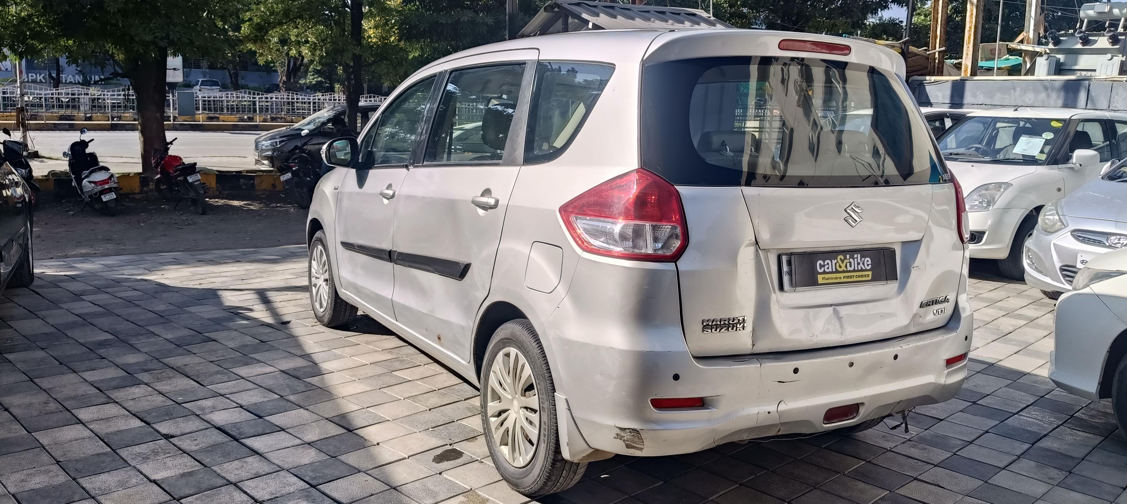 यूज़्ड 2014 मारुति सुजुकी अर्टिगा, Vijay Nagar, Indore 2 यूज़्ड 2014 मारुति सुजुकी अर्टिगा, Vijay Nagar, Indore 2