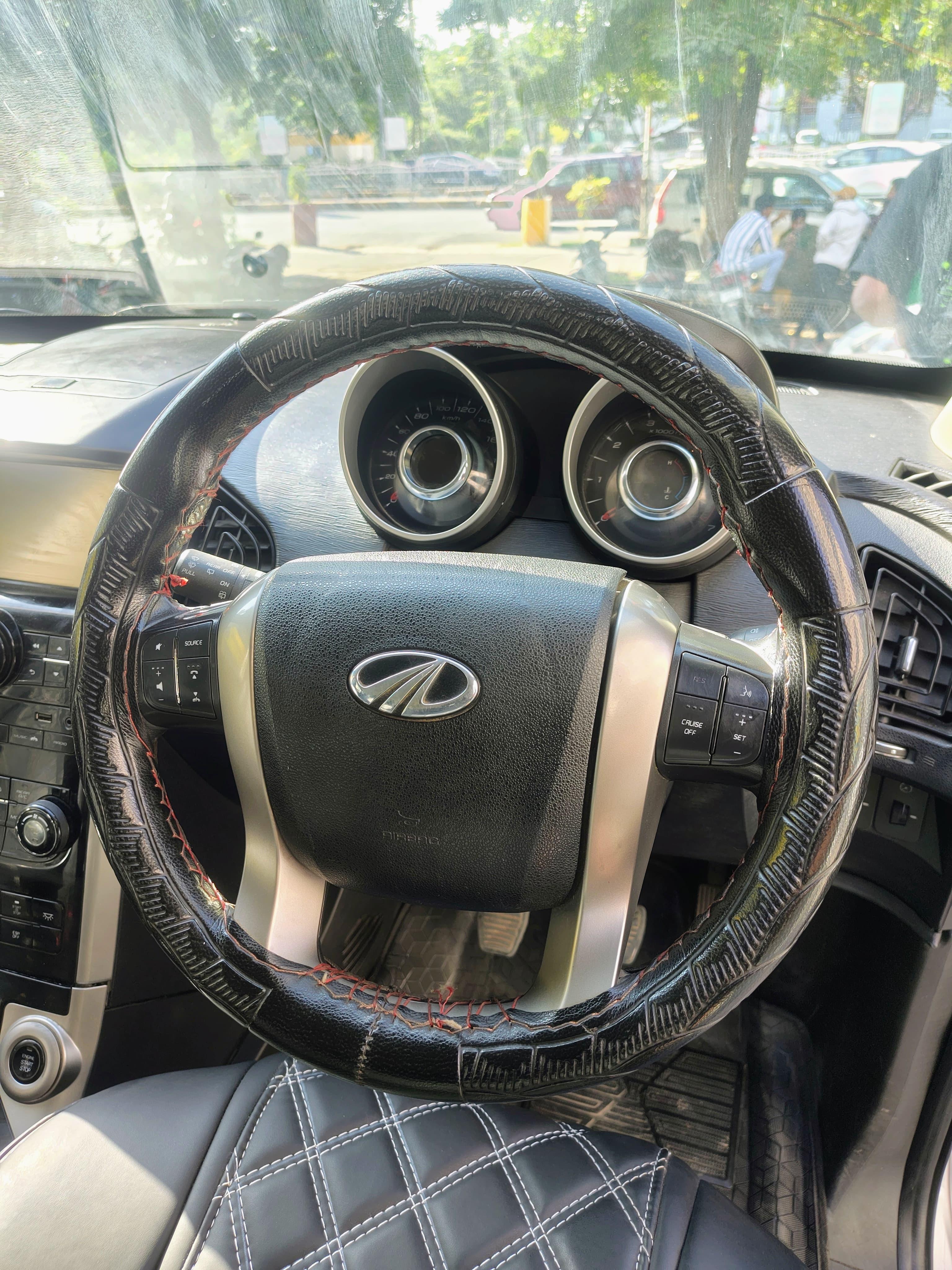 यूज़्ड 2018 महिंद्रा एक्सयूवी500, Vijay Nagar, Indore 12 यूज़्ड 2018 महिंद्रा एक्सयूवी500, Vijay Nagar, Indore 12