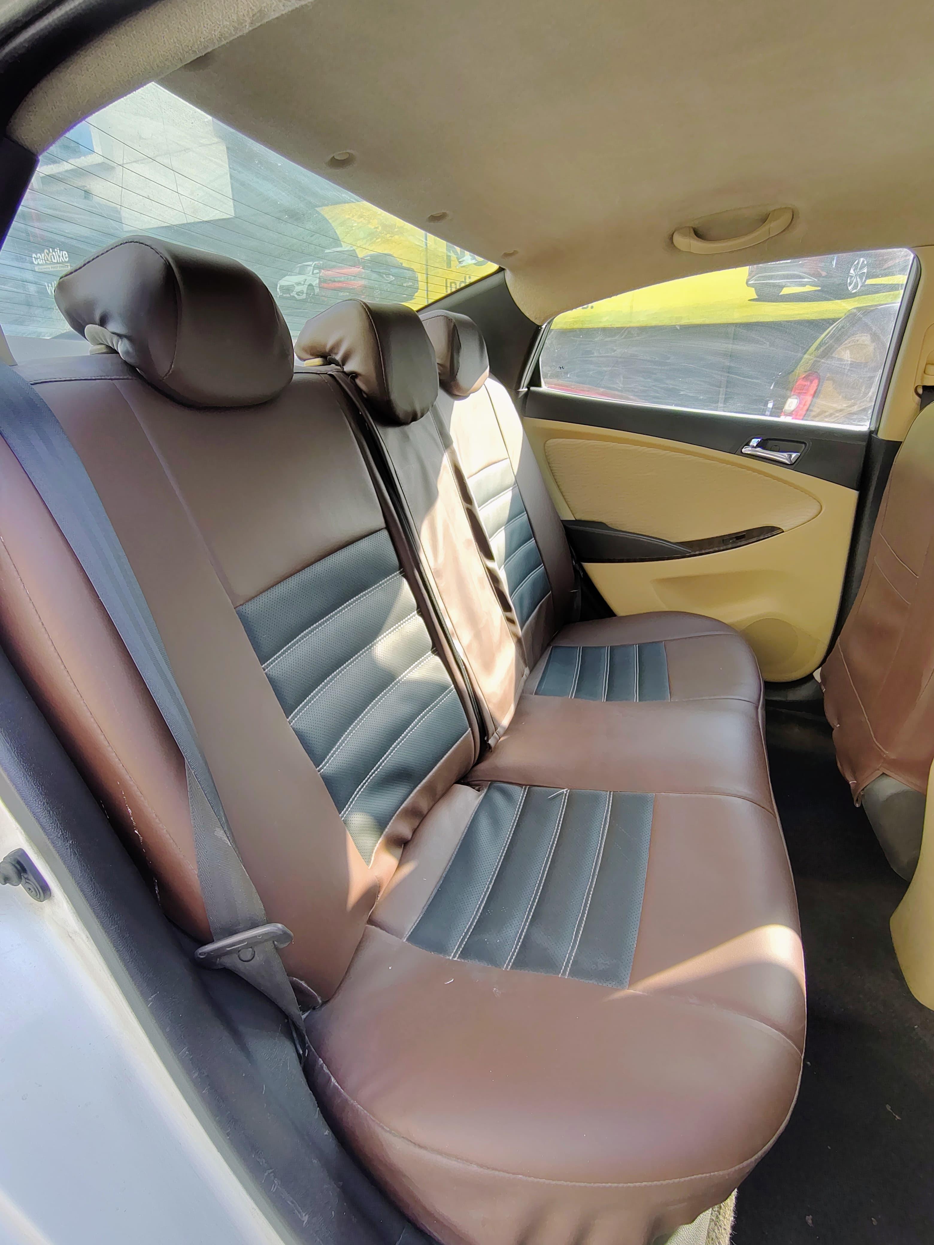 यूज़्ड 2012 ह्युंडई फ्लयूडिक वरना, Vijay Nagar, Indore 13 यूज़्ड 2012 ह्युंडई फ्लयूडिक वरना, Vijay Nagar, Indore 13