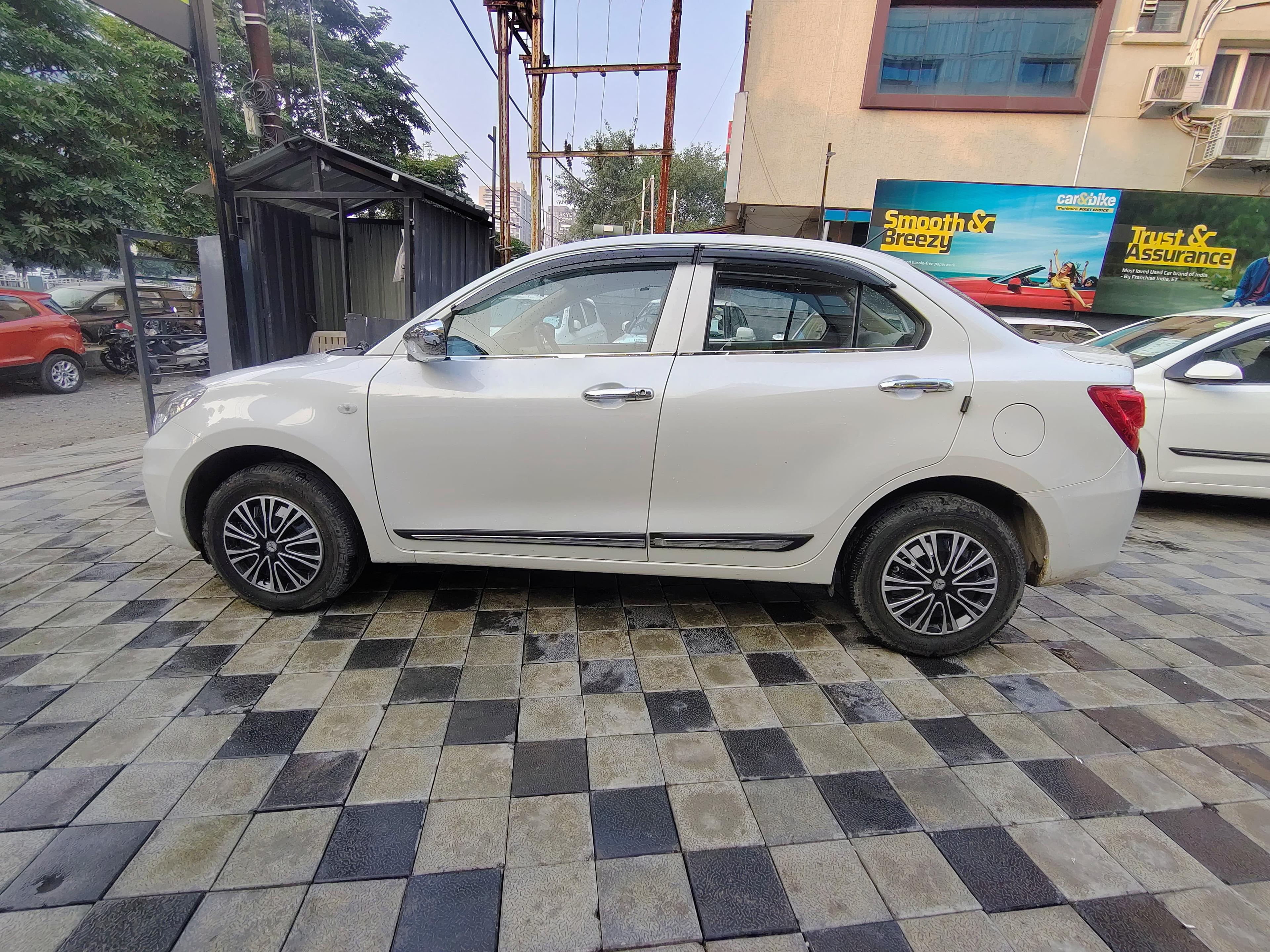 यूज़्ड 2021 मारुति सुजुकी डिजायर, Vijay Nagar, Indore 1 यूज़्ड 2021 मारुति सुजुकी डिजायर, Vijay Nagar, Indore 1