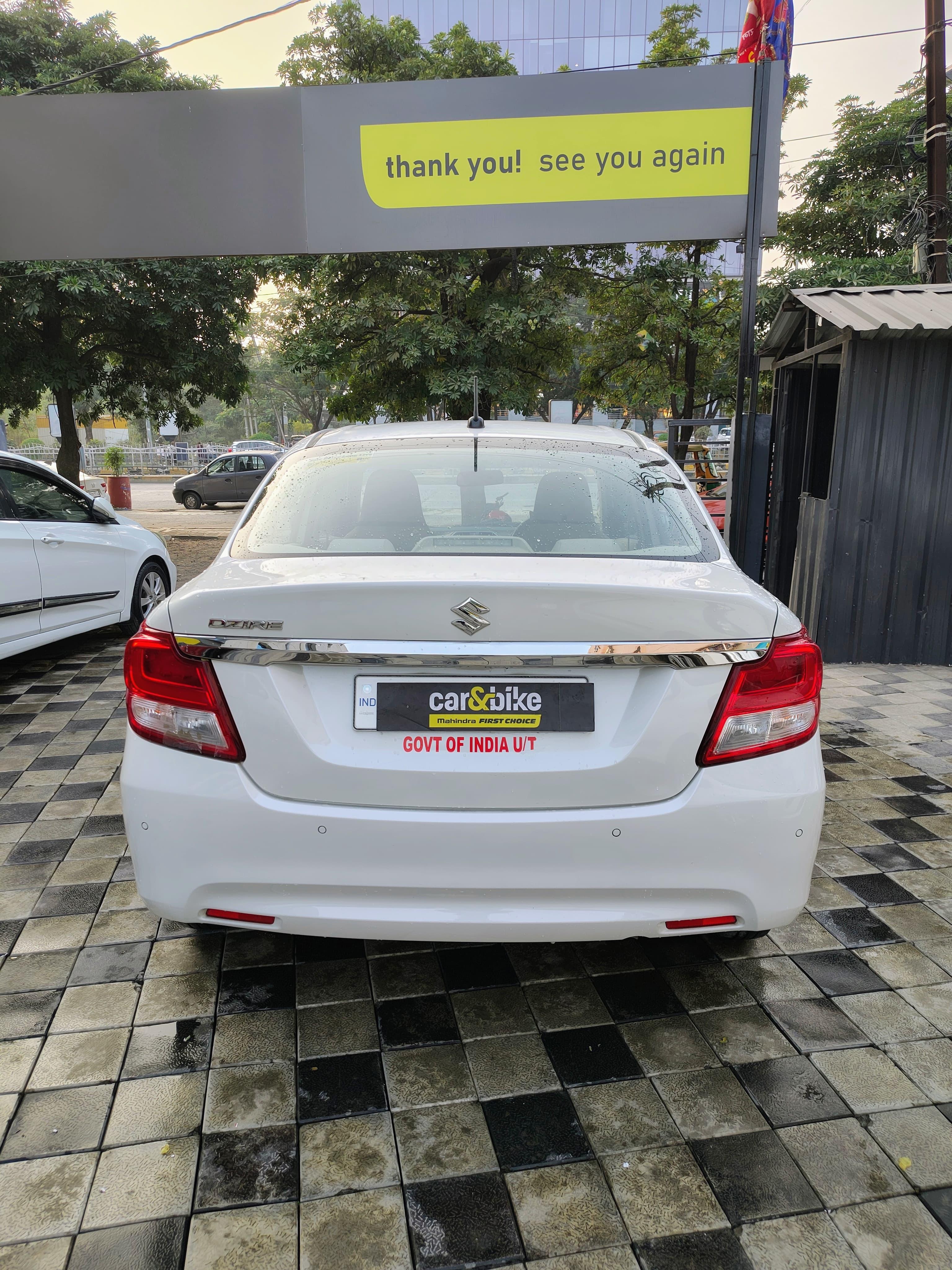 यूज़्ड 2021 मारुति सुजुकी डिजायर, Vijay Nagar, Indore 3 यूज़्ड 2021 मारुति सुजुकी डिजायर, Vijay Nagar, Indore 3