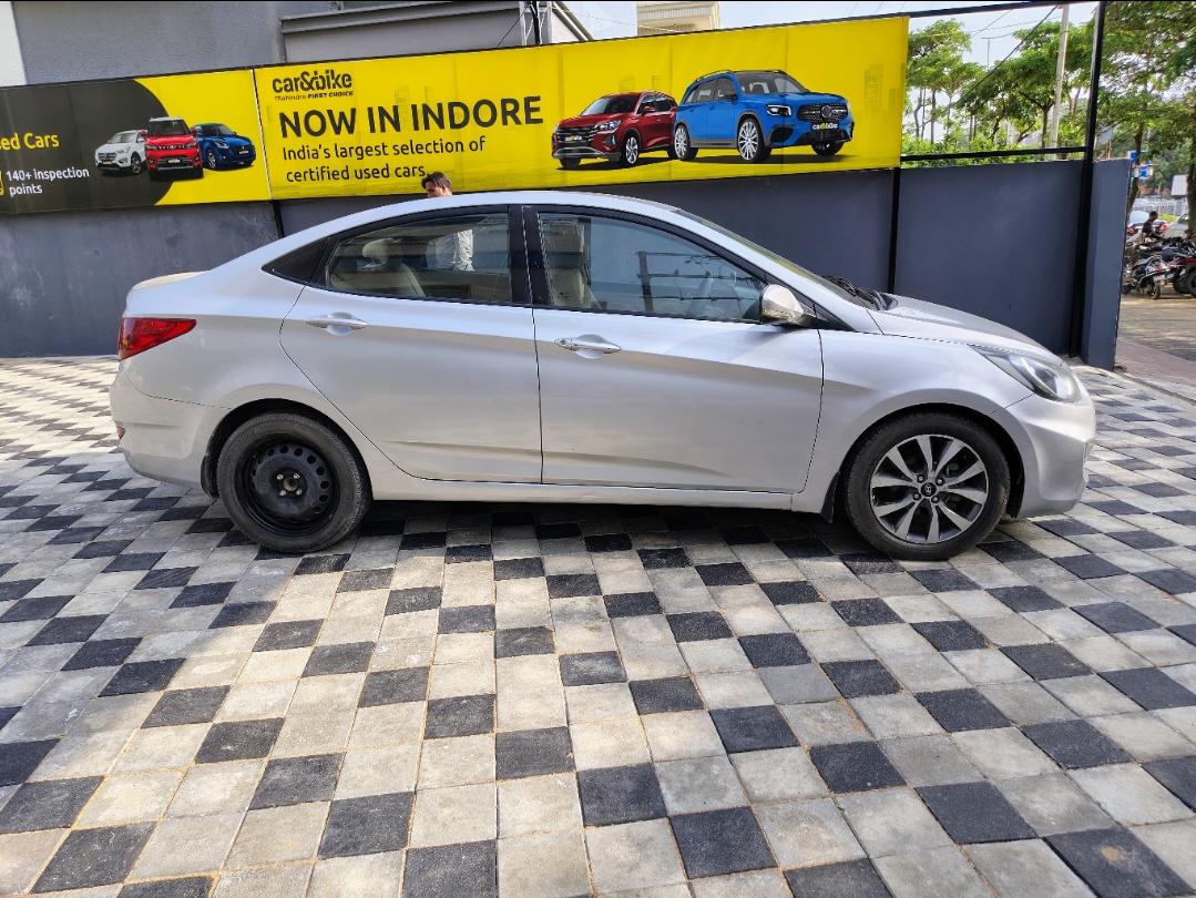 यूज़्ड 2014 ह्युंडई फ्लयूडिक वरना, Vijay Nagar, Indore 5 यूज़्ड 2014 ह्युंडई फ्लयूडिक वरना, Vijay Nagar, Indore 5