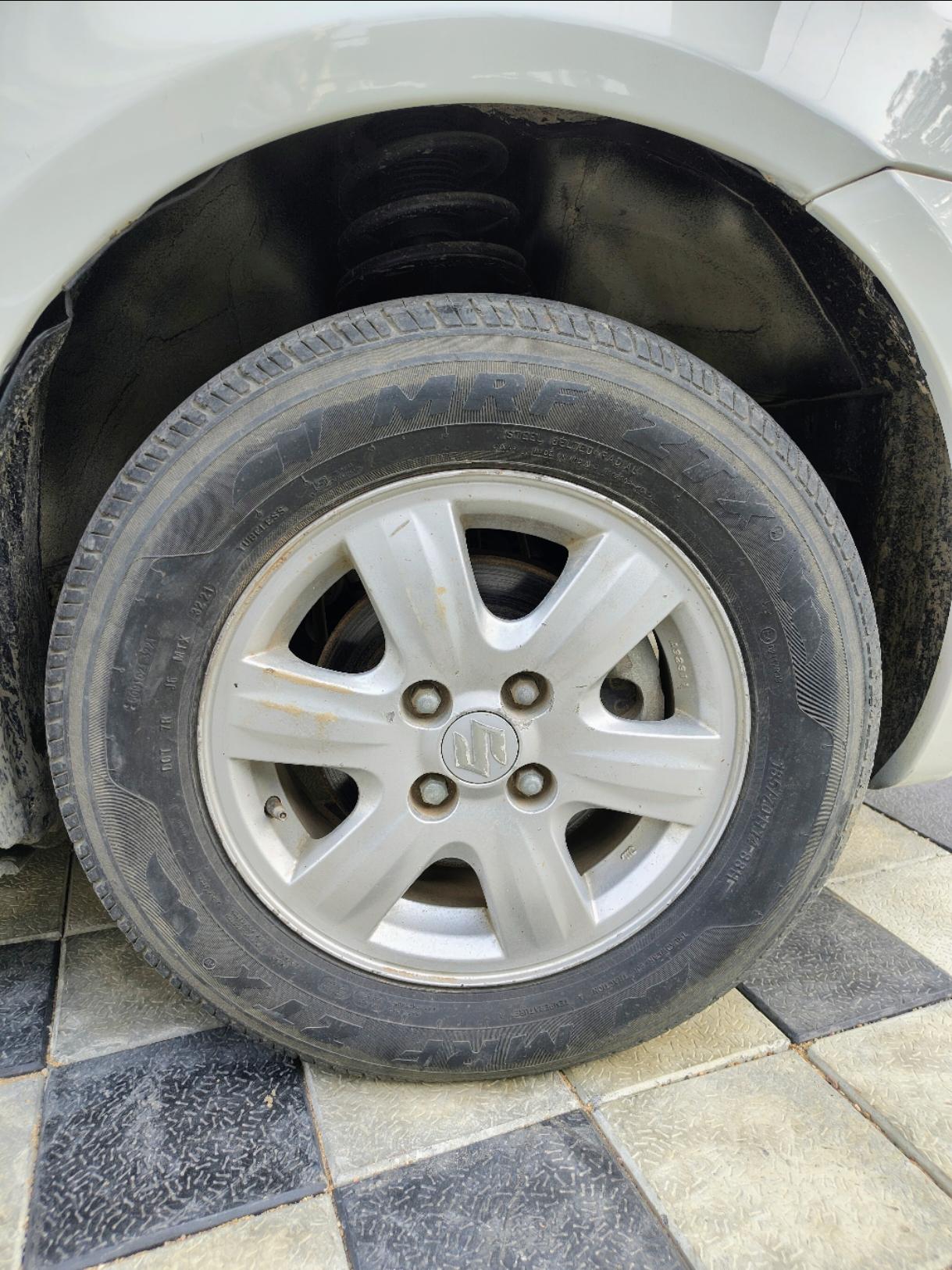 यूज़्ड 2011 मारुति सुजुकी स्विफ्ट डिज़ायर, Vijay Nagar, Indore 8 यूज़्ड 2011 मारुति सुजुकी स्विफ्ट डिज़ायर, Vijay Nagar, Indore 8