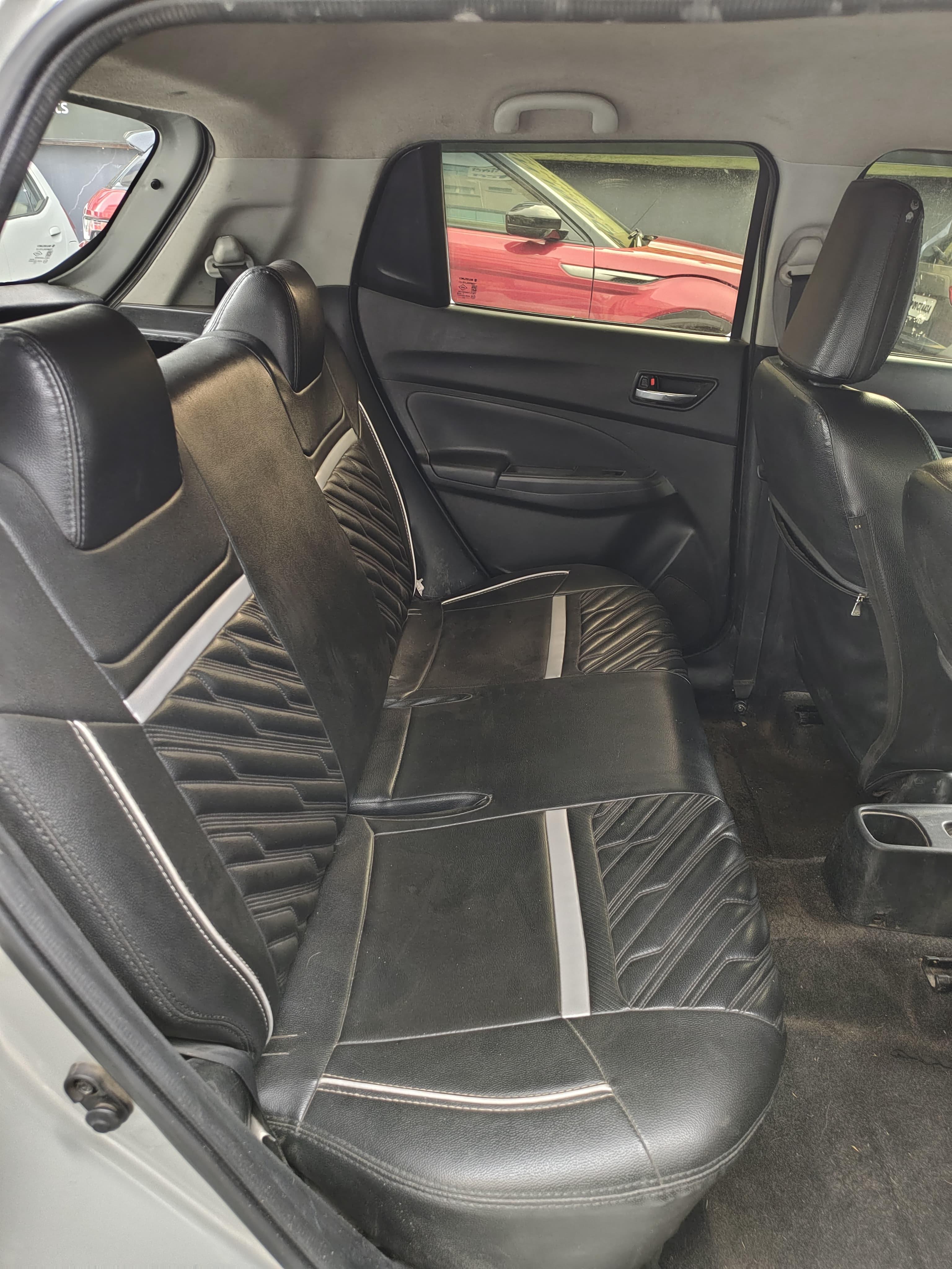 यूज़्ड 2022 मारुति सुजुकी स्विफ्ट, Vijay Nagar, Indore 14 यूज़्ड 2022 मारुति सुजुकी स्विफ्ट, Vijay Nagar, Indore 14