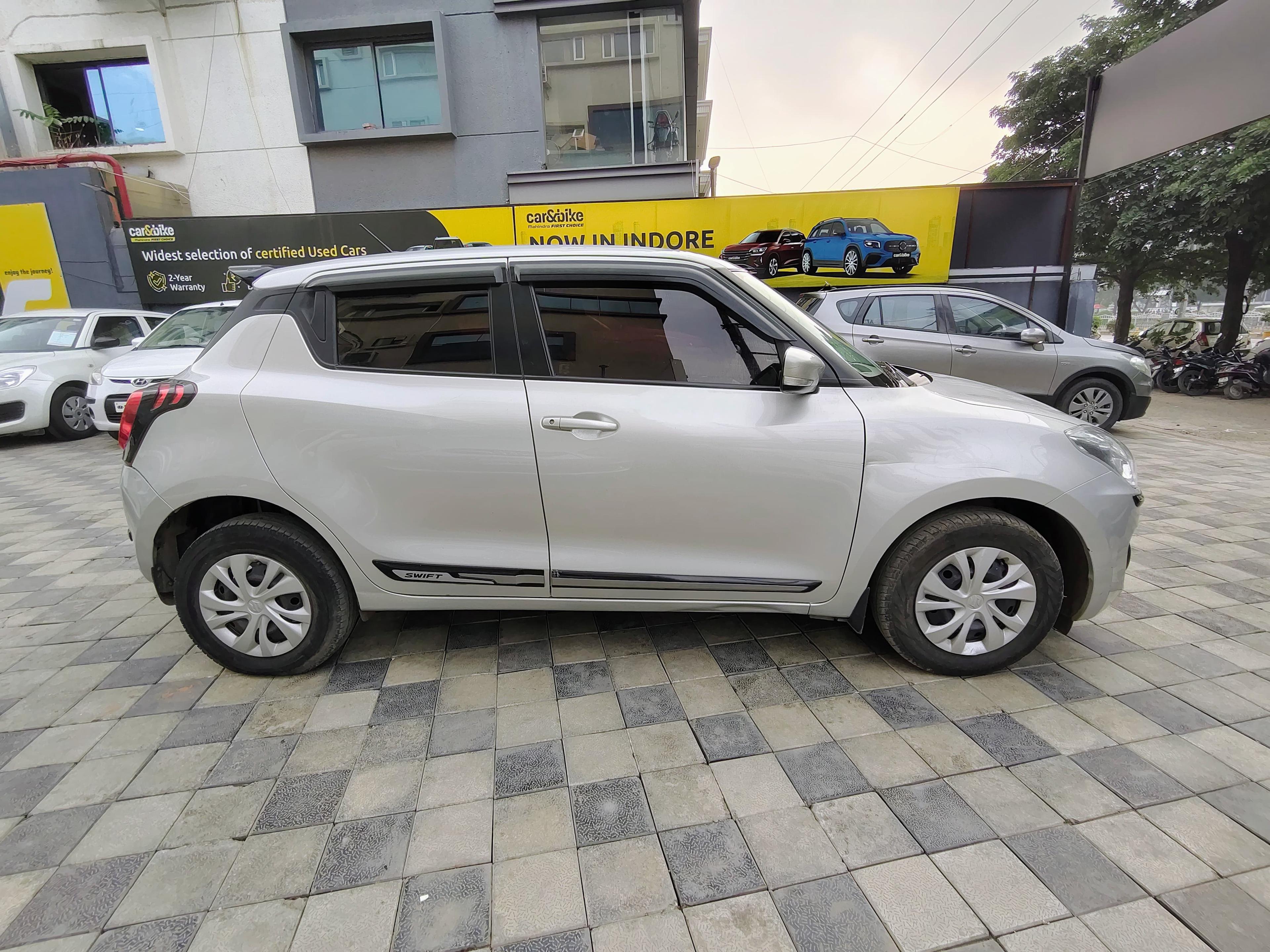 यूज़्ड 2022 मारुति सुजुकी स्विफ्ट, Vijay Nagar, Indore 6 यूज़्ड 2022 मारुति सुजुकी स्विफ्ट, Vijay Nagar, Indore 6