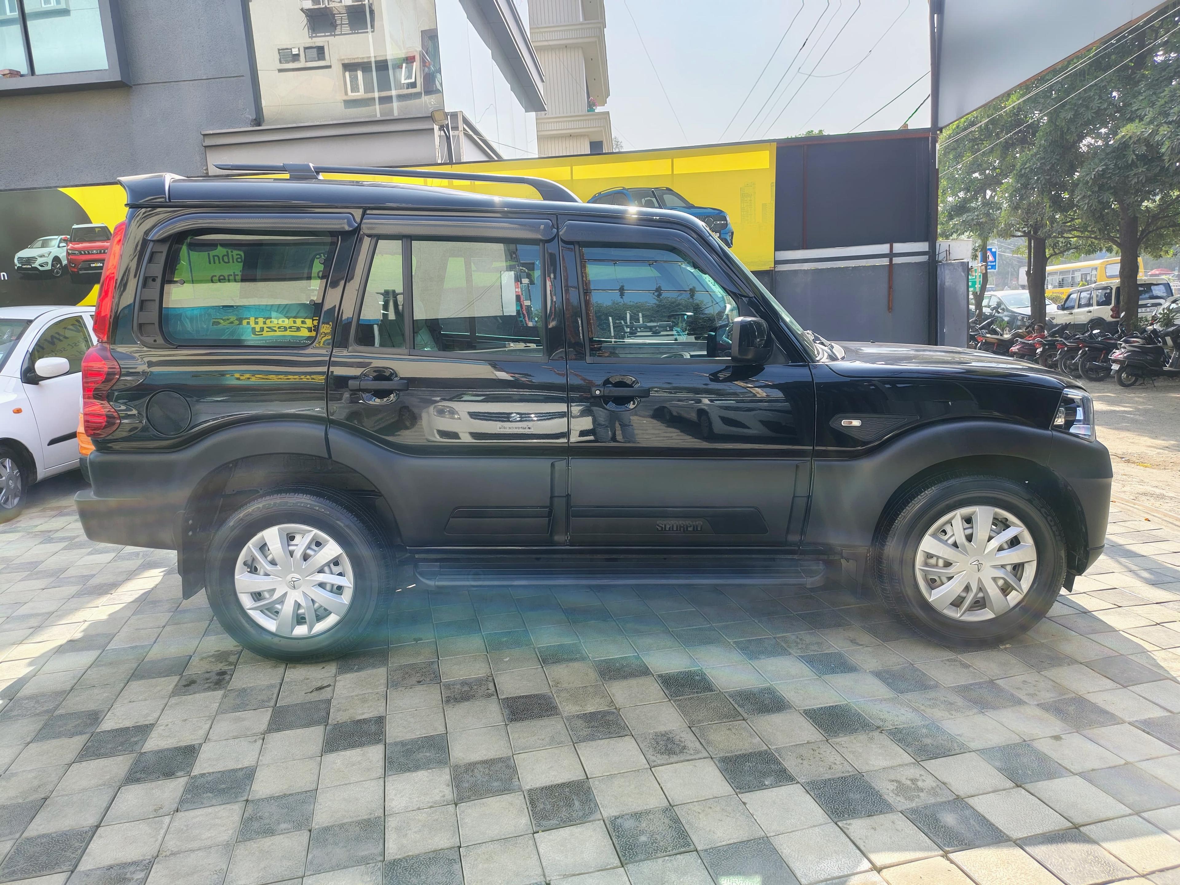 यूज़्ड 2024 महिंद्रा स्कॉर्पियो क्लासिक, Vijay Nagar, Indore 5 यूज़्ड 2024 महिंद्रा स्कॉर्पियो क्लासिक, Vijay Nagar, Indore 5