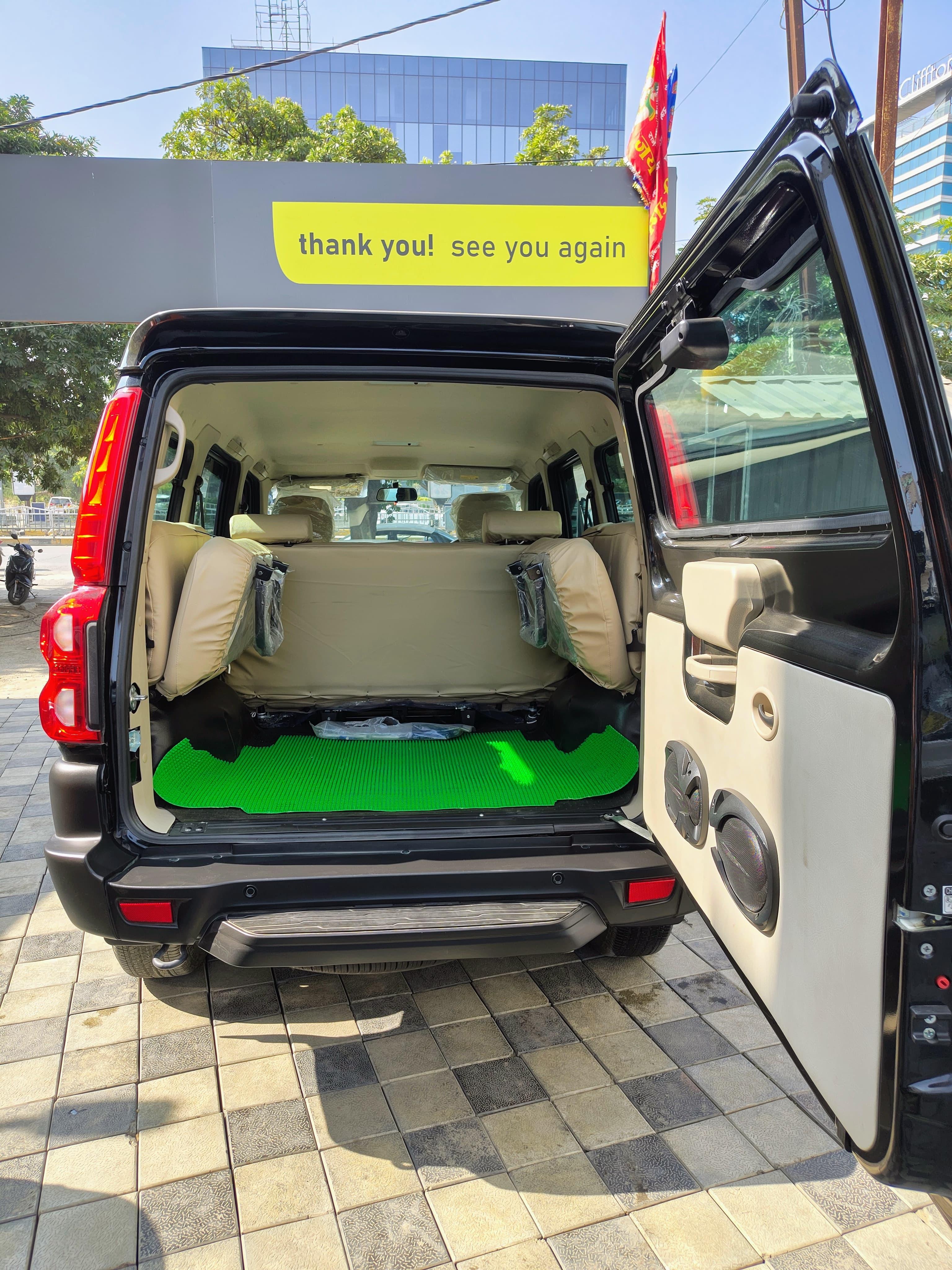 यूज़्ड 2024 महिंद्रा स्कॉर्पियो क्लासिक, Vijay Nagar, Indore 9 यूज़्ड 2024 महिंद्रा स्कॉर्पियो क्लासिक, Vijay Nagar, Indore 9