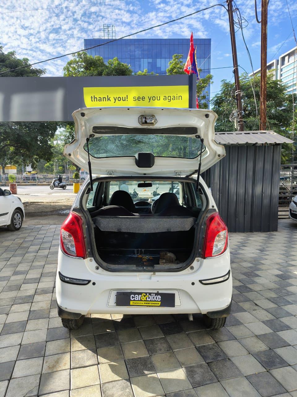 यूज़्ड 2018 मारुति सुजुकी अल्टो 800, Vijay Nagar, Indore 8 यूज़्ड 2018 मारुति सुजुकी अल्टो 800, Vijay Nagar, Indore 8