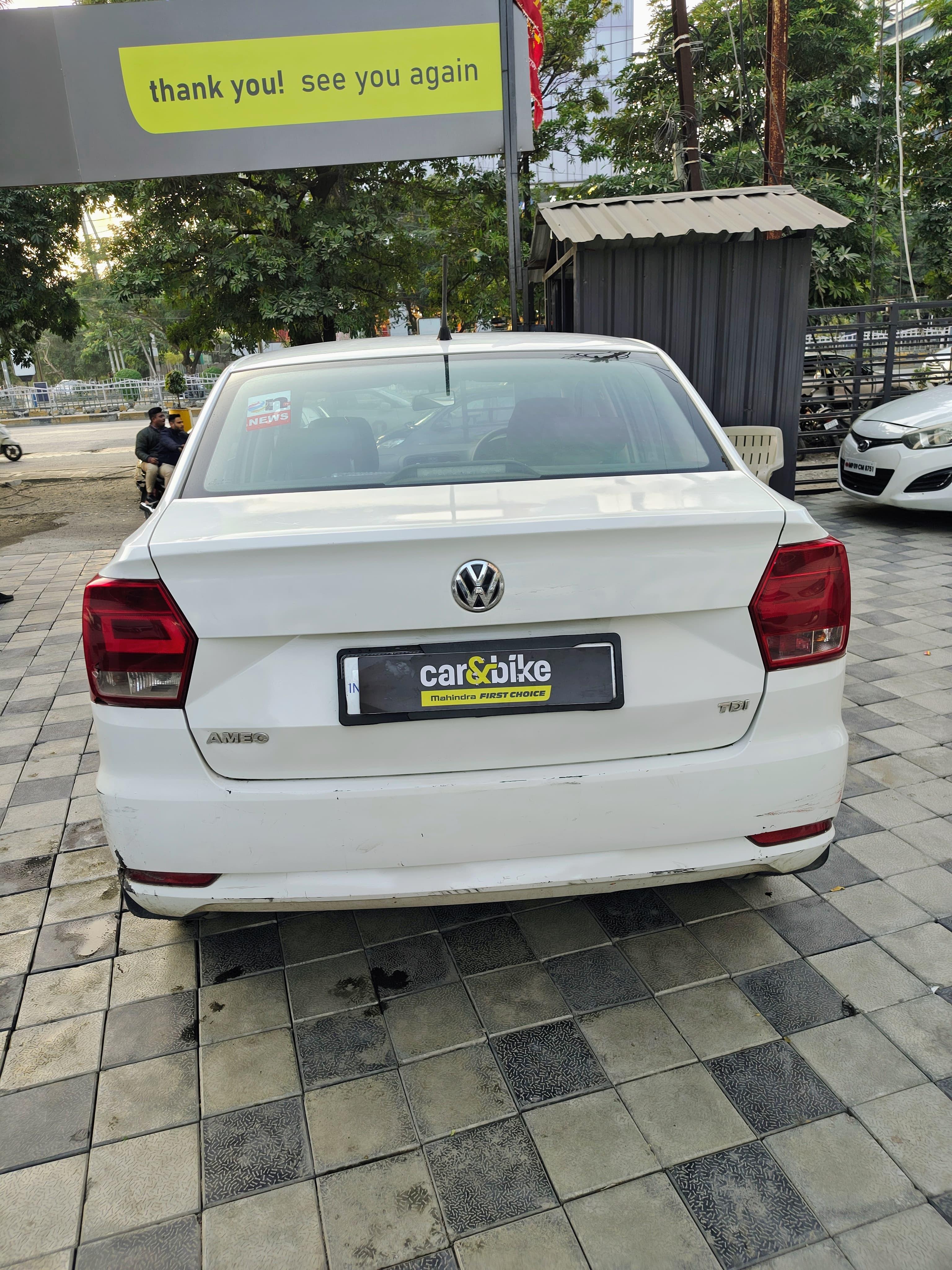 यूज़्ड 2016 फॉक्सवैगन एमियो, Vijay Nagar, Indore 3 यूज़्ड 2016 फॉक्सवैगन एमियो, Vijay Nagar, Indore 3