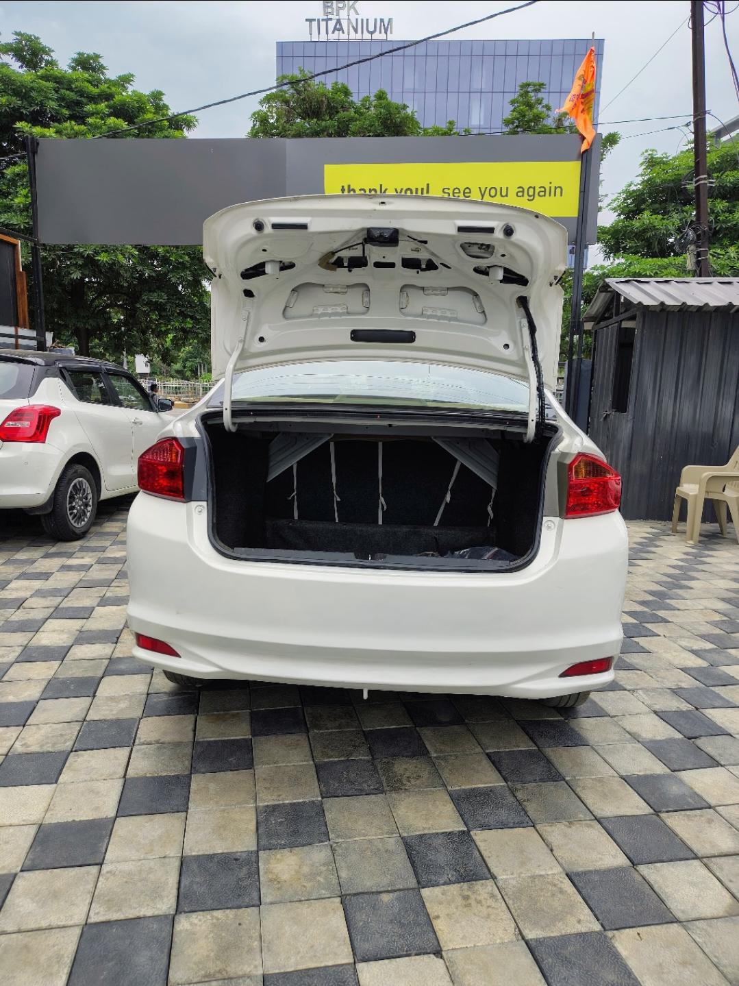 यूज़्ड 2014 होंडा सिटी, Vijay Nagar, Indore 9 यूज़्ड 2014 होंडा सिटी, Vijay Nagar, Indore 9