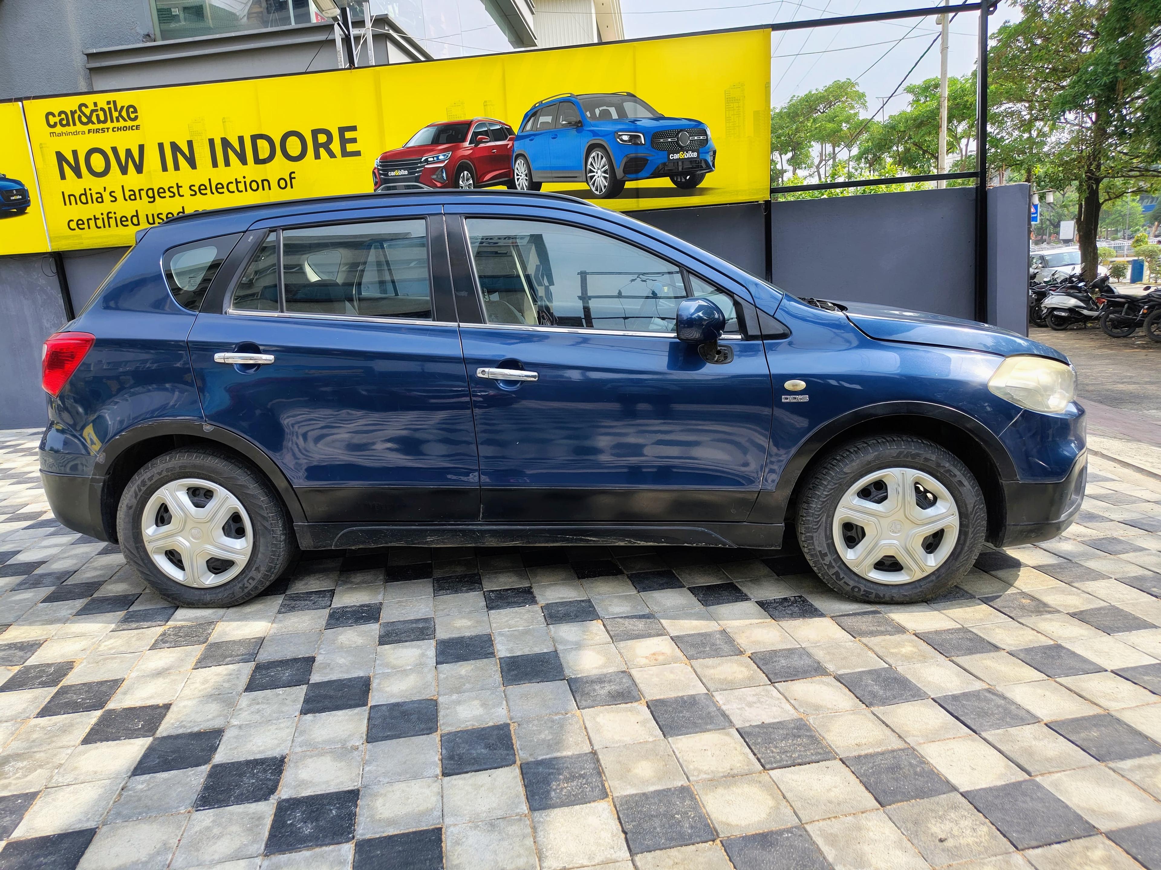 यूज़्ड 2017 मारुति सुजुकी एस-क्रॉस, Vijay Nagar, Indore 4 यूज़्ड 2017 मारुति सुजुकी एस-क्रॉस, Vijay Nagar, Indore 4