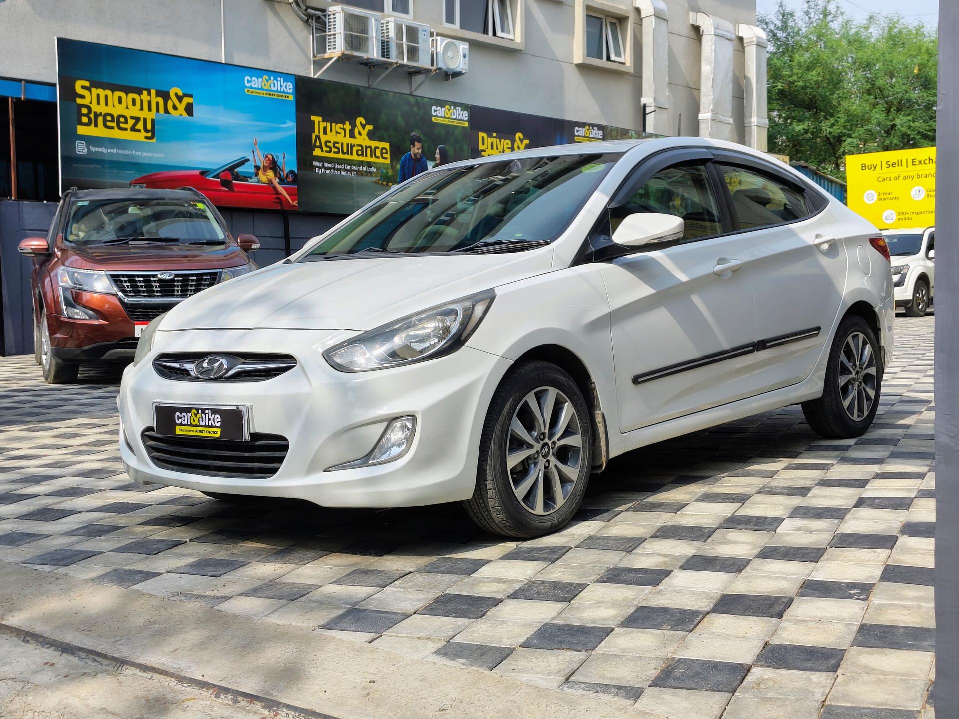 2014 ह्युंडई फ्लयूडिक वरना 1.6 CRDI SX 2014 ह्युंडई फ्लयूडिक वरना 1.6 CRDI SX