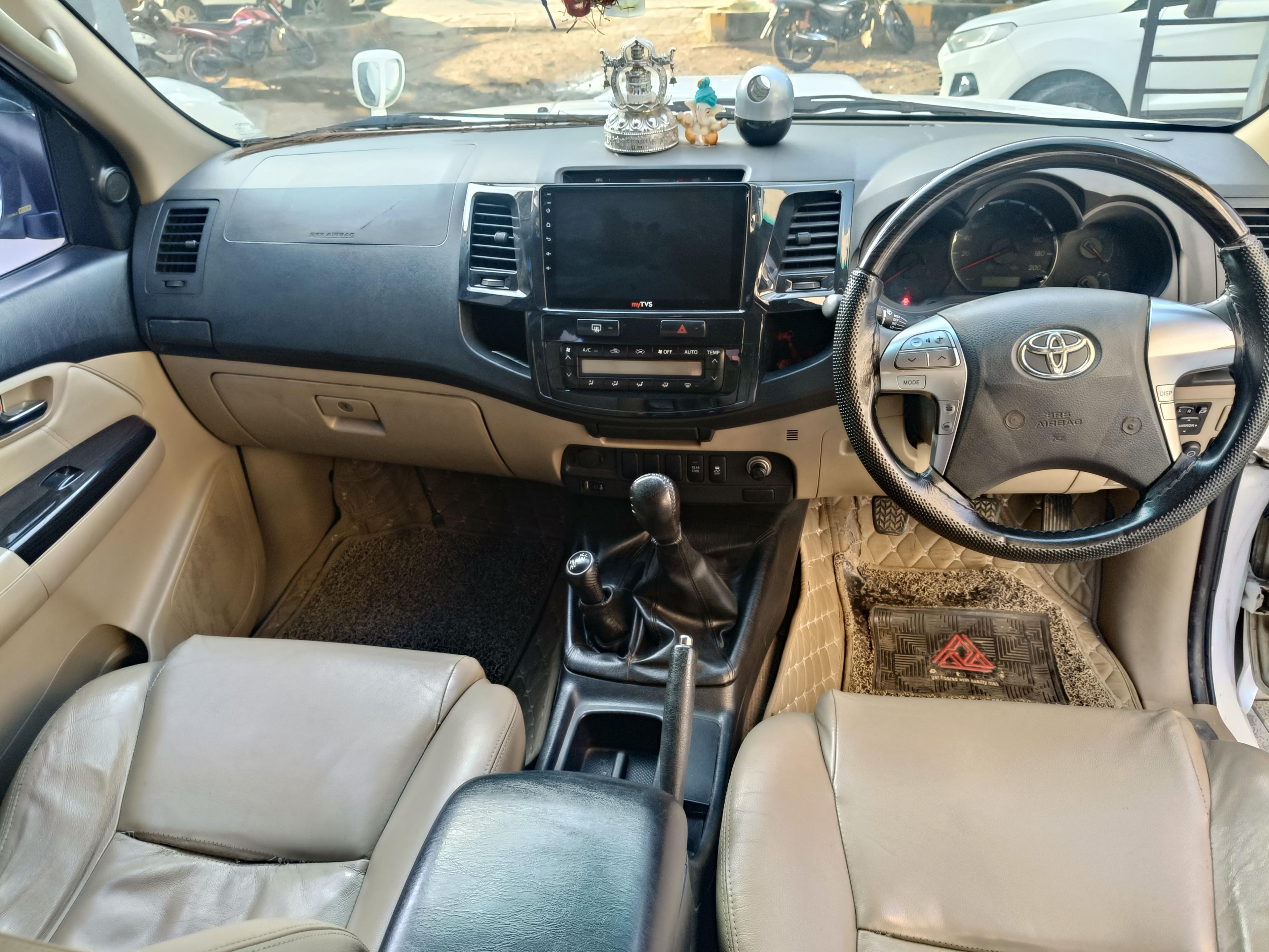 यूज़्ड 2014 टोयोटा फॉर्च्यूनर, Vijay Nagar, Indore 10 यूज़्ड 2014 टोयोटा फॉर्च्यूनर, Vijay Nagar, Indore 10