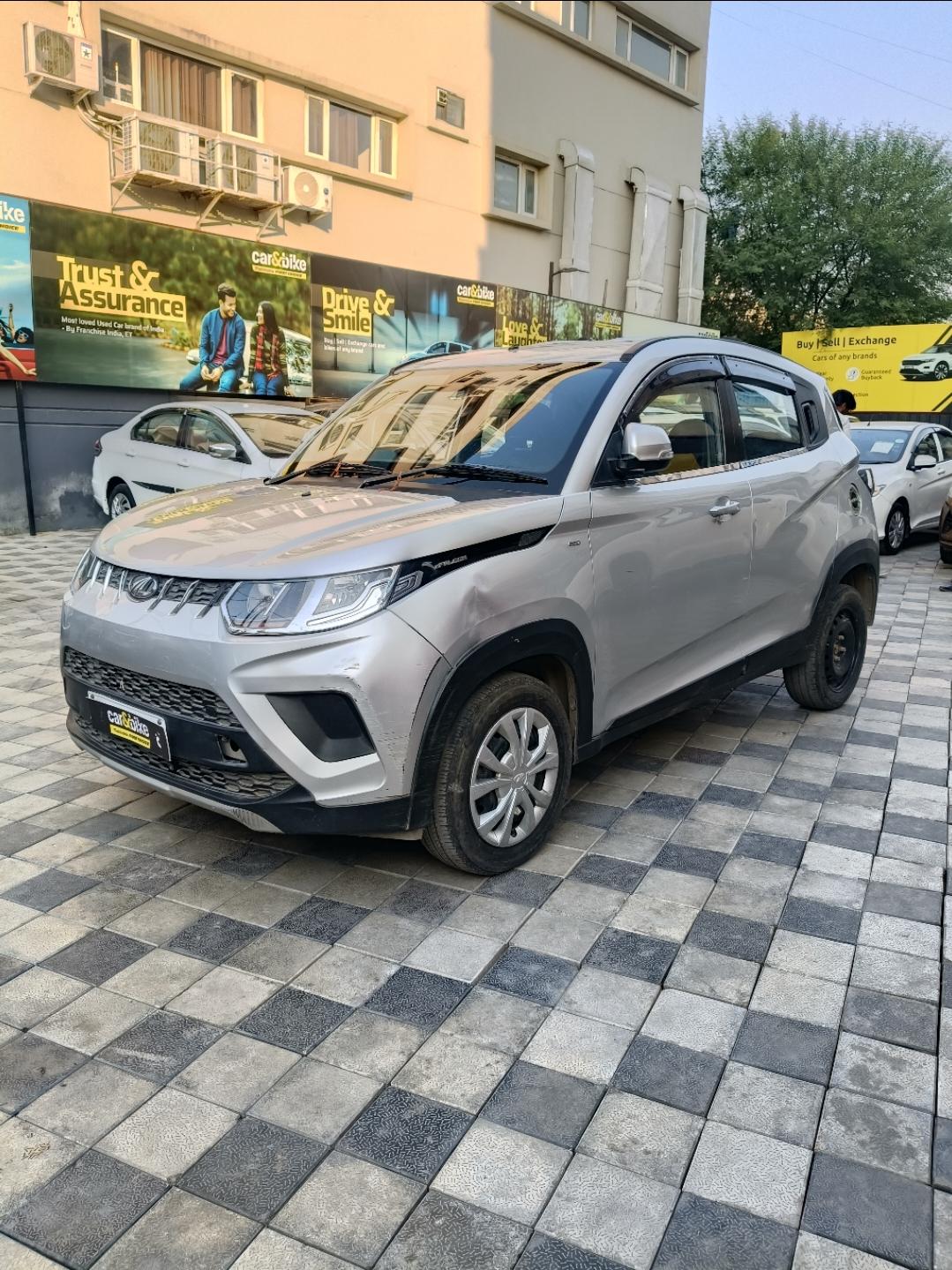 2018 महिंद्रा केयूवी 100 K6 Plus Petrol 5 Seater BS IV 2018 महिंद्रा केयूवी 100 K6 Plus Petrol 5 Seater BS IV