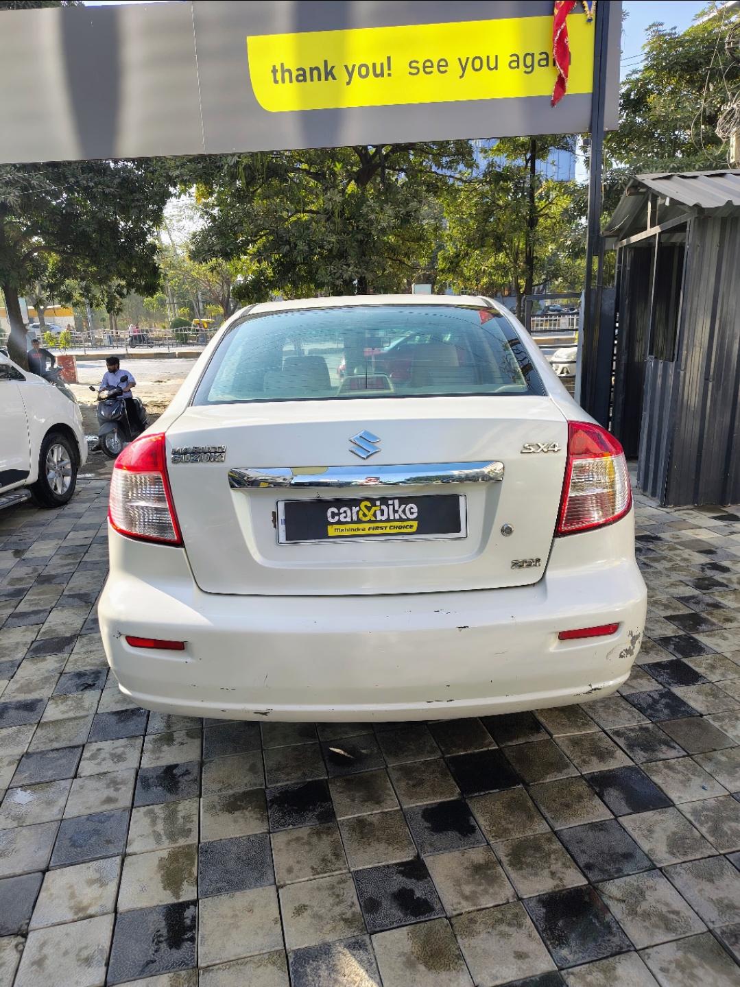 यूज़्ड 2014 मारुति सुजुकी एसएक्स4, Vijay Nagar, Indore 3 यूज़्ड 2014 मारुति सुजुकी एसएक्स4, Vijay Nagar, Indore 3