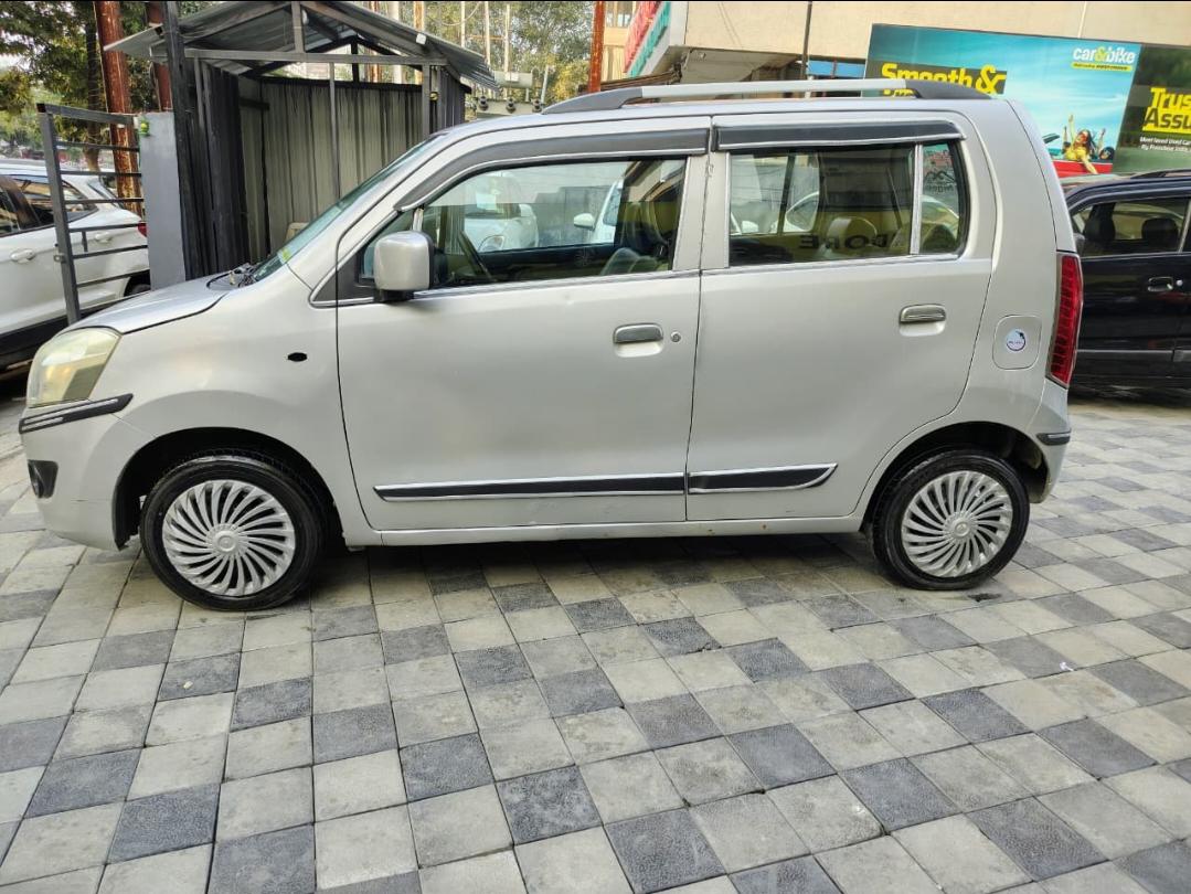 यूज़्ड 2015 मारुति सुजुकी वैगन आर, Vijay Nagar, Indore 1 यूज़्ड 2015 मारुति सुजुकी वैगन आर, Vijay Nagar, Indore 1