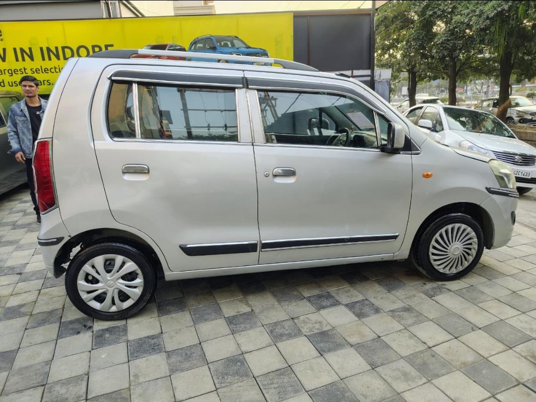 यूज़्ड 2015 मारुति सुजुकी वैगन आर, Vijay Nagar, Indore 3 यूज़्ड 2015 मारुति सुजुकी वैगन आर, Vijay Nagar, Indore 3