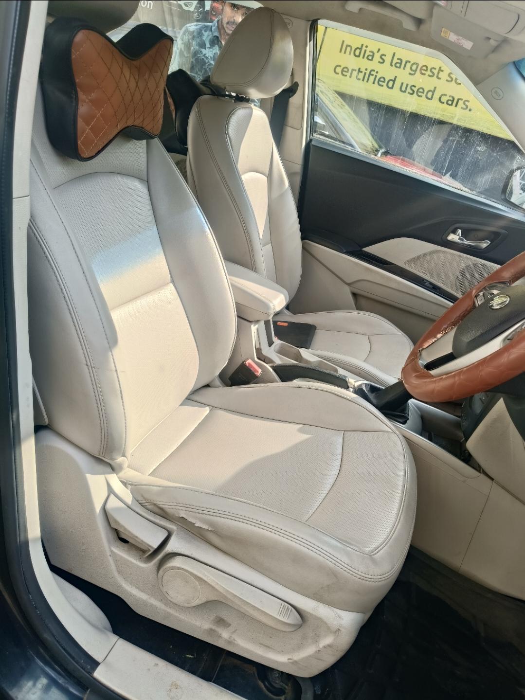 यूज़्ड 2021 महिंद्रा एक्सयूवी300, Vijay Nagar, Indore 11 यूज़्ड 2021 महिंद्रा एक्सयूवी300, Vijay Nagar, Indore 11