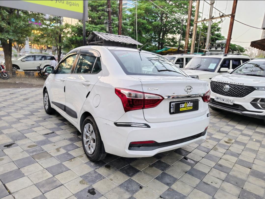 यूज़्ड 2018 ह्युंडई एक्सेंट, Vijay Nagar, Indore 2 यूज़्ड 2018 ह्युंडई एक्सेंट, Vijay Nagar, Indore 2