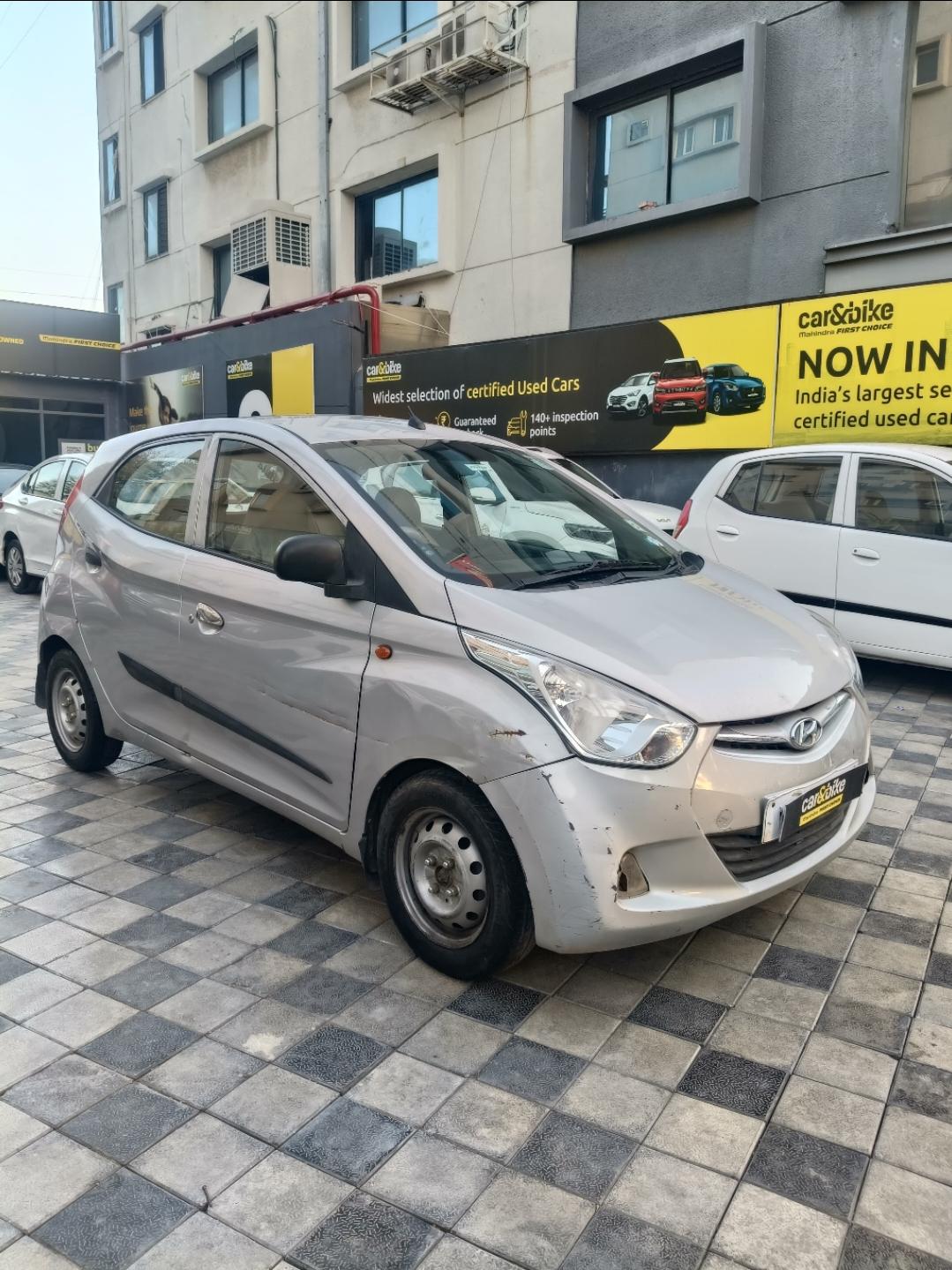 यूज़्ड 2017 ह्युंडई इऑन, Vijay Nagar, Indore 6 यूज़्ड 2017 ह्युंडई इऑन, Vijay Nagar, Indore 6