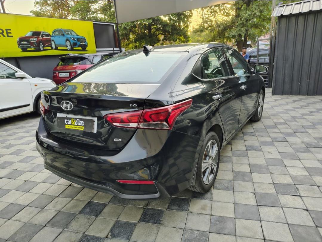 यूज़्ड 2019 ह्युंडई वरना, Vijay Nagar, Indore 3 यूज़्ड 2019 ह्युंडई वरना, Vijay Nagar, Indore 3