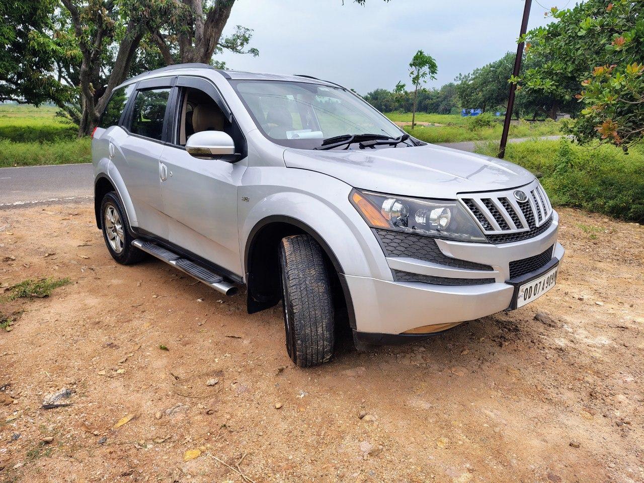 2013 महिंद्रा एक्सयूवी500 W4 FWD 2013 महिंद्रा एक्सयूवी500 W4 FWD