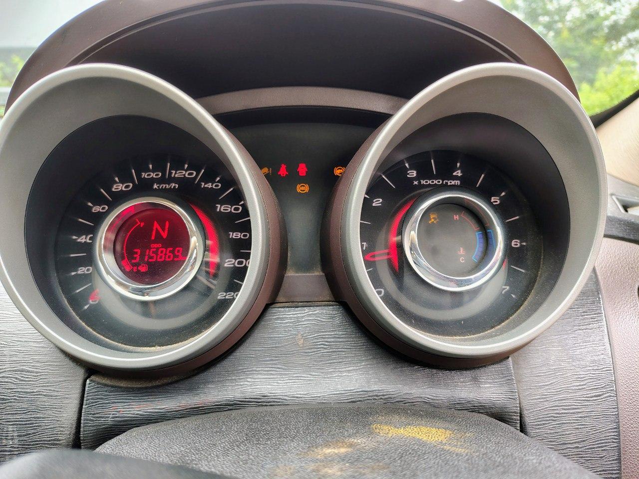 यूज़्ड 2013 महिंद्रा एक्सयूवी500, Berhampur (GM), Berhampur 4 यूज़्ड 2013 महिंद्रा एक्सयूवी500, Berhampur (GM), Berhampur 4