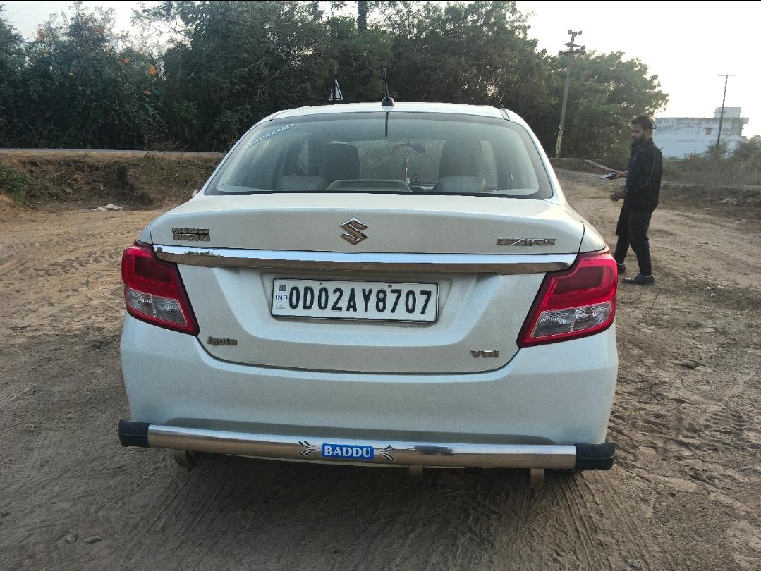 यूज़्ड 2018 मारुति सुजुकी डिजायर, Berhampur (GM), Berhampur 2 यूज़्ड 2018 मारुति सुजुकी डिजायर, Berhampur (GM), Berhampur 2