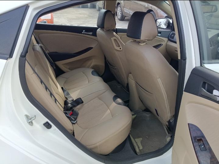 यूज़्ड 2015 ह्युंडई वरना, Armament, Pune 13 यूज़्ड 2015 ह्युंडई वरना, Armament, Pune 13