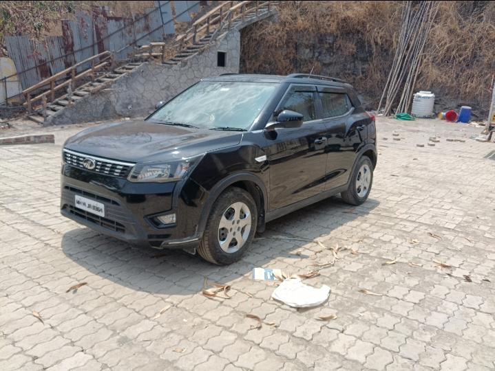 2021 महिंद्रा एक्सयूवी300 W6 Petrol 2021 महिंद्रा एक्सयूवी300 W6 Petrol