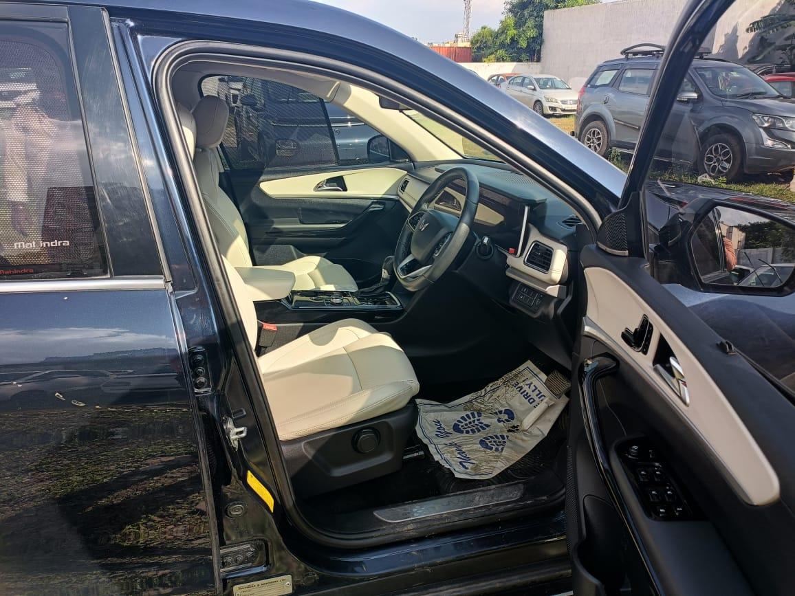 यूज़्ड 2021 महिंद्रा एक्सयूवी700, Kattupakkam, Chennai 13 यूज़्ड 2021 महिंद्रा एक्सयूवी700, Kattupakkam, Chennai 13