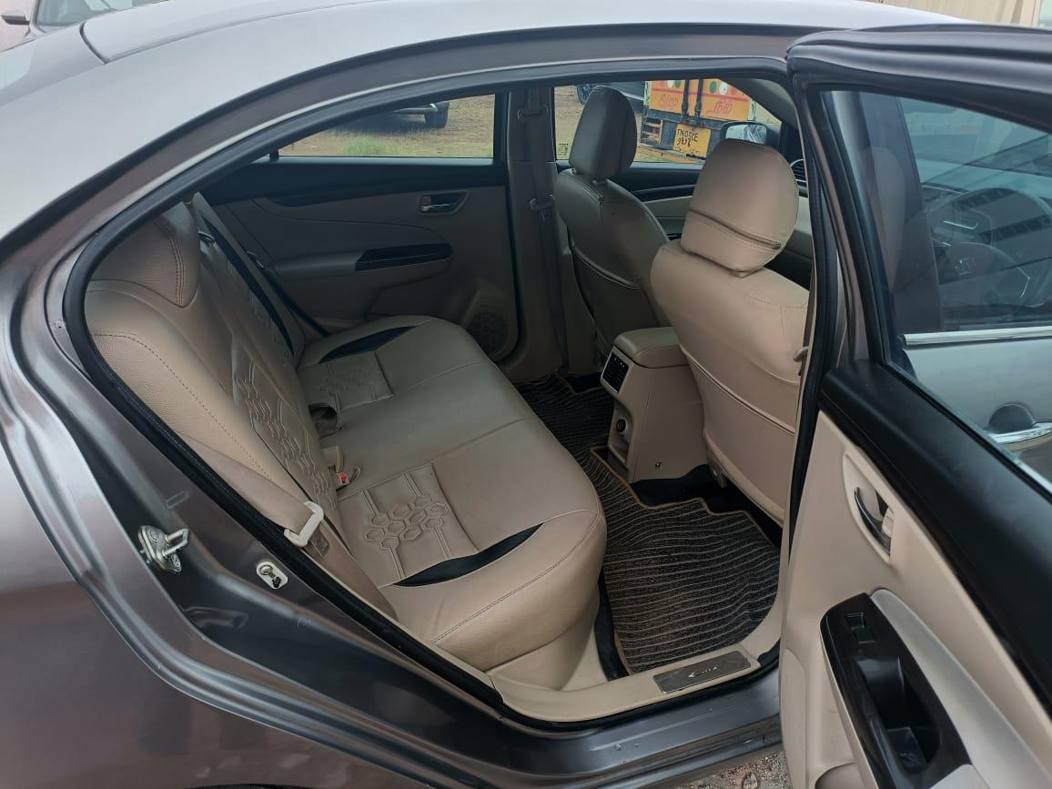 यूज़्ड 2016 मारुति सुजुकी सियाज़, Chennai  14 यूज़्ड 2016 मारुति सुजुकी सियाज़, Chennai  14