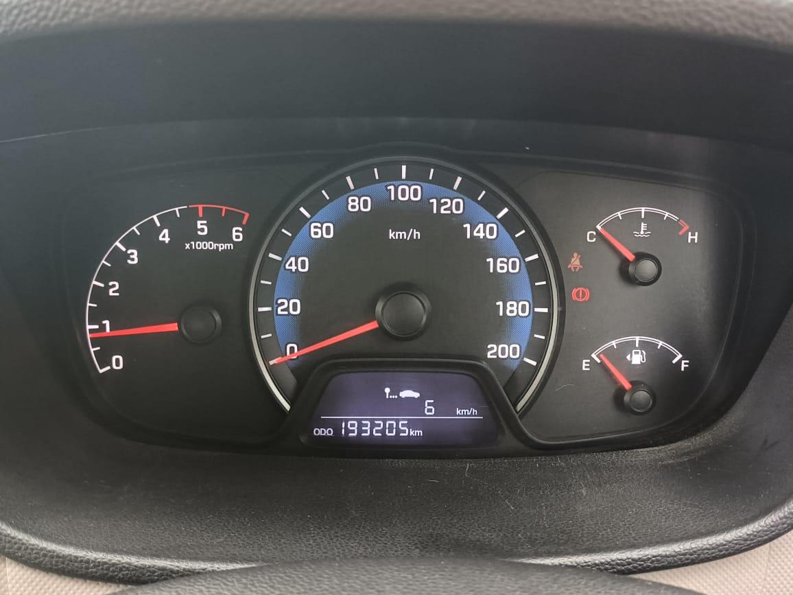 यूज़्ड 2016 ह्युंडई एक्सेंट, Kattupakkam, Chennai 10 यूज़्ड 2016 ह्युंडई एक्सेंट, Kattupakkam, Chennai 10