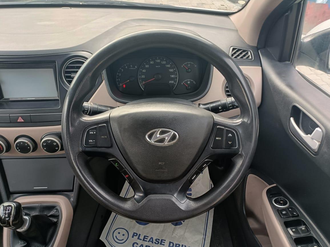 यूज़्ड 2016 ह्युंडई एक्सेंट, Kattupakkam, Chennai 12 यूज़्ड 2016 ह्युंडई एक्सेंट, Kattupakkam, Chennai 12