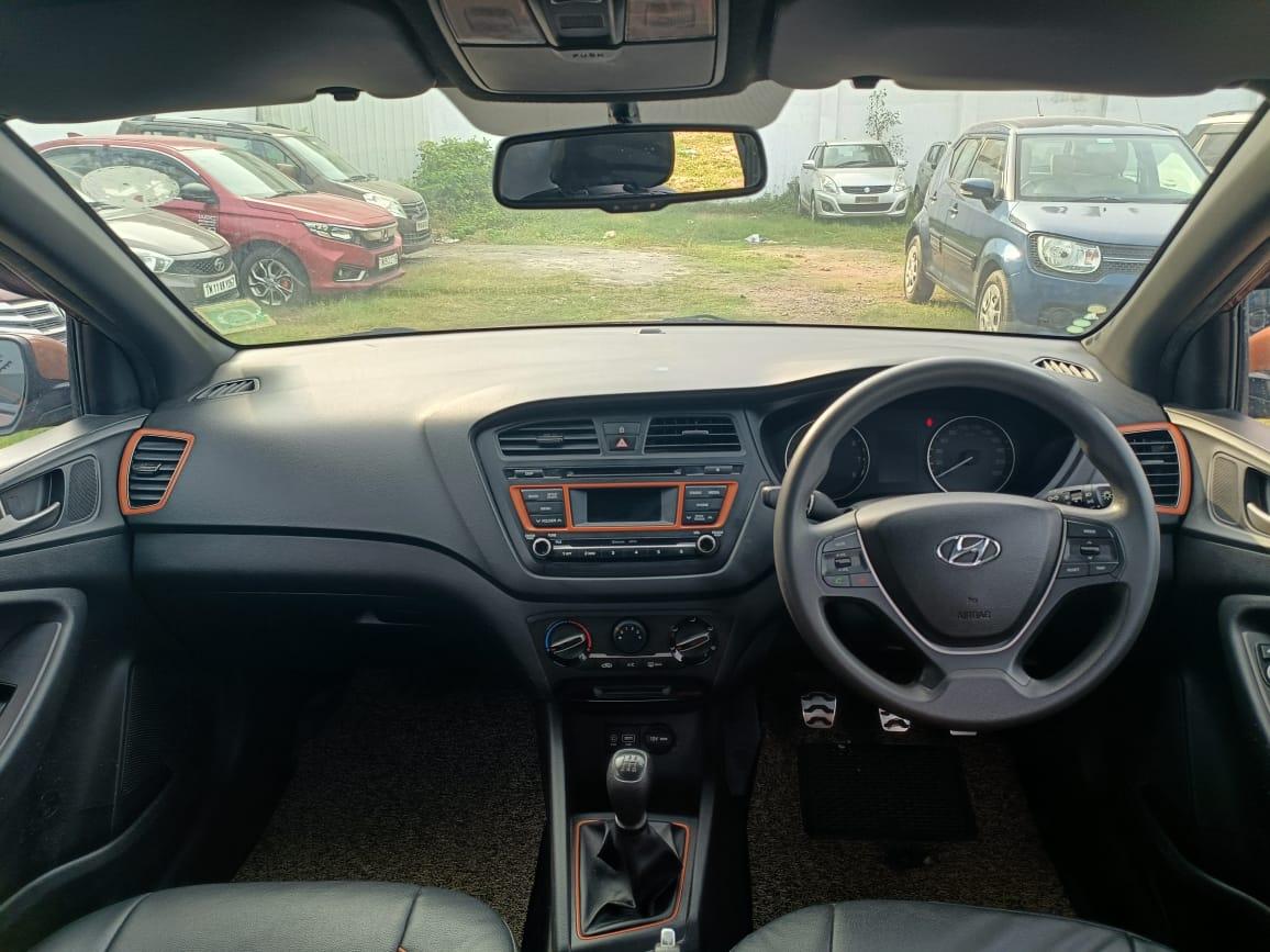 यूज़्ड 2015 ह्युंडई आई20 एक्टिव, Kattupakkam, Chennai 11 यूज़्ड 2015 ह्युंडई आई20 एक्टिव, Kattupakkam, Chennai 11