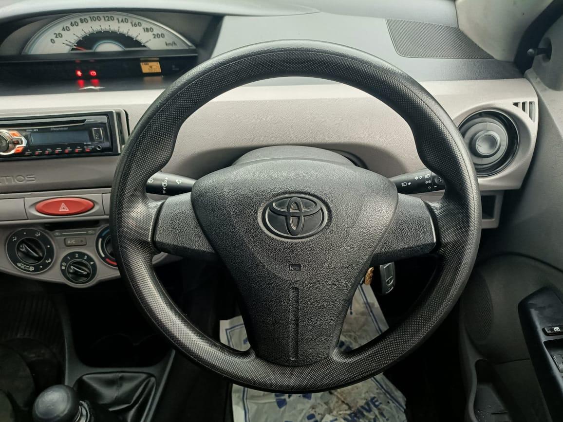 यूज़्ड 2011 टोयोटा इटिऑस, Kattupakkam, Chennai 12 यूज़्ड 2011 टोयोटा इटिऑस, Kattupakkam, Chennai 12