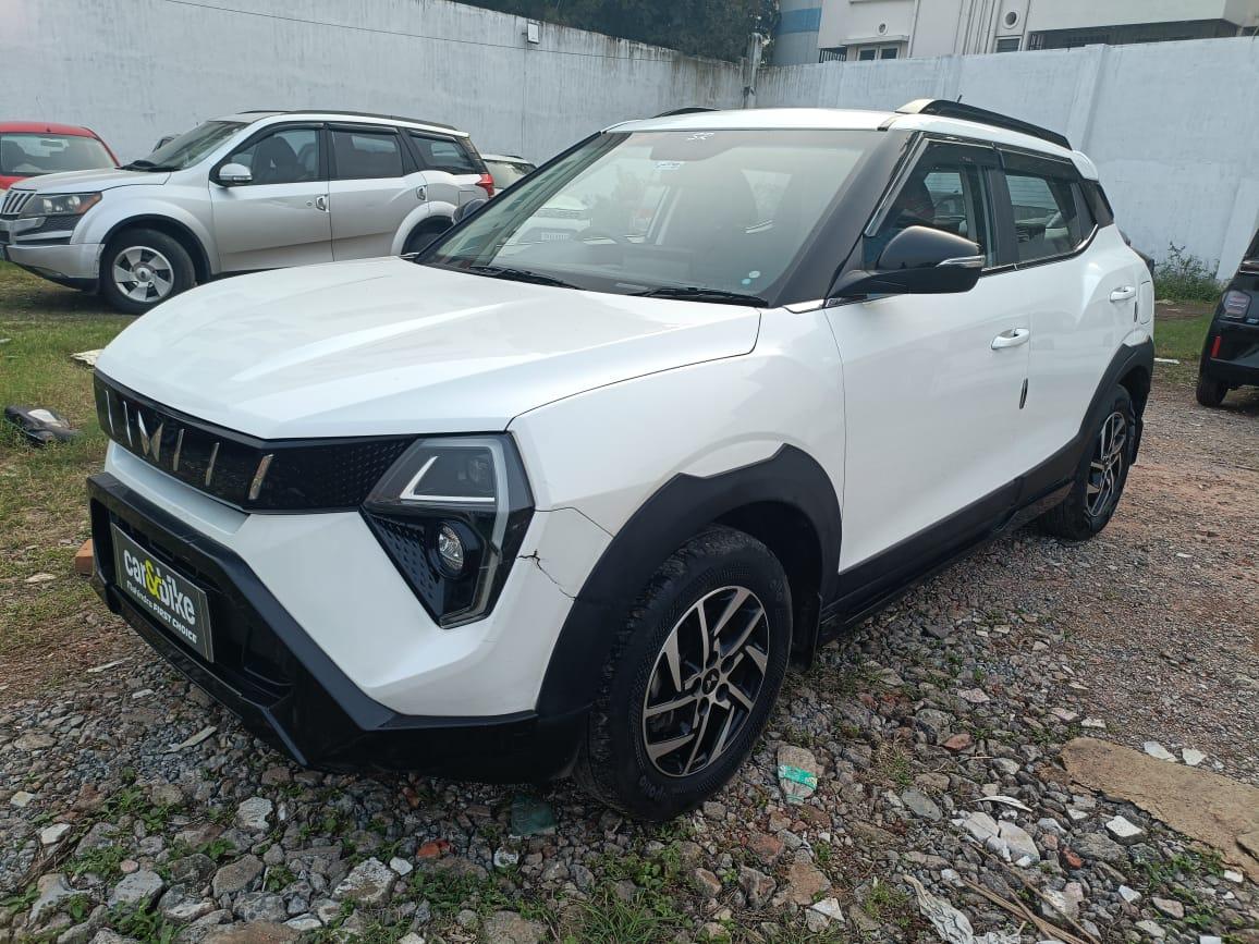 2024 महिंद्रा एक्सयूवी 3XO AX5 1.5 Turbo Diesel 2024 महिंद्रा एक्सयूवी 3XO AX5 1.5 Turbo Diesel