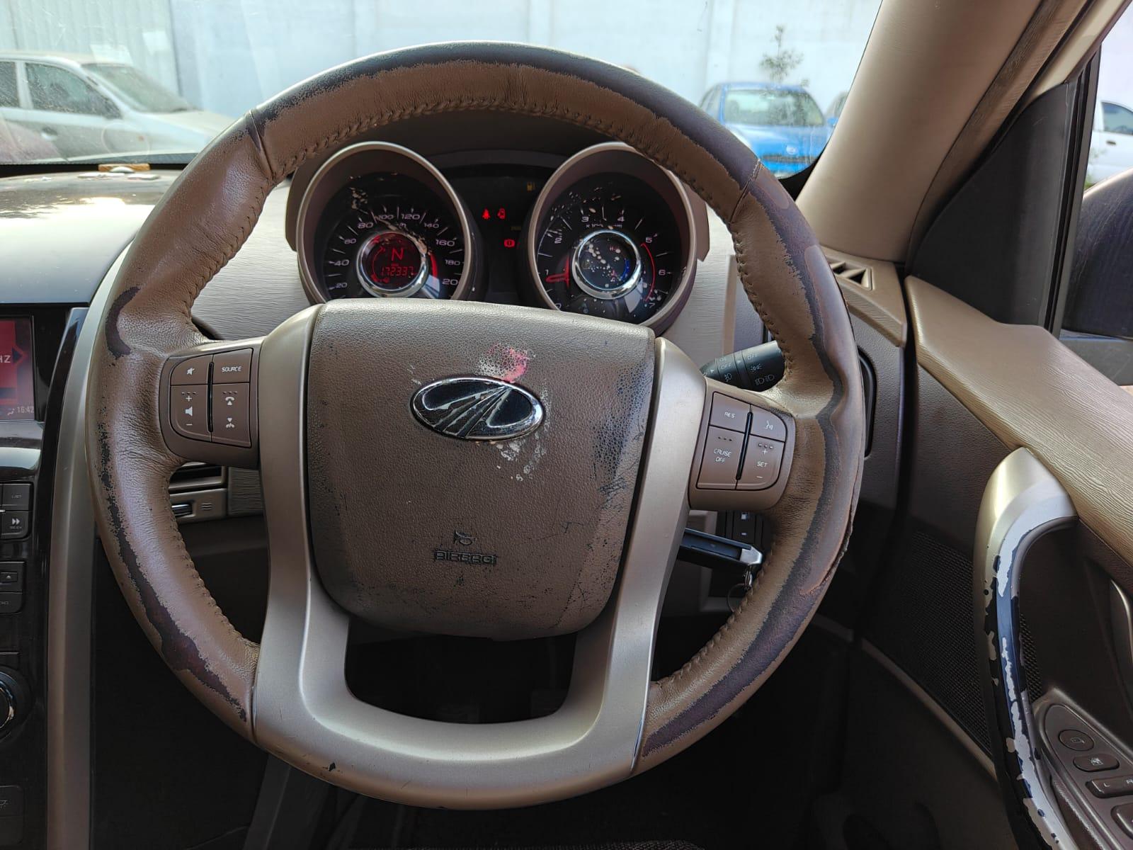 यूज़्ड 2015 महिंद्रा एक्सयूवी500, Kattupakkam, Chennai 12 यूज़्ड 2015 महिंद्रा एक्सयूवी500, Kattupakkam, Chennai 12