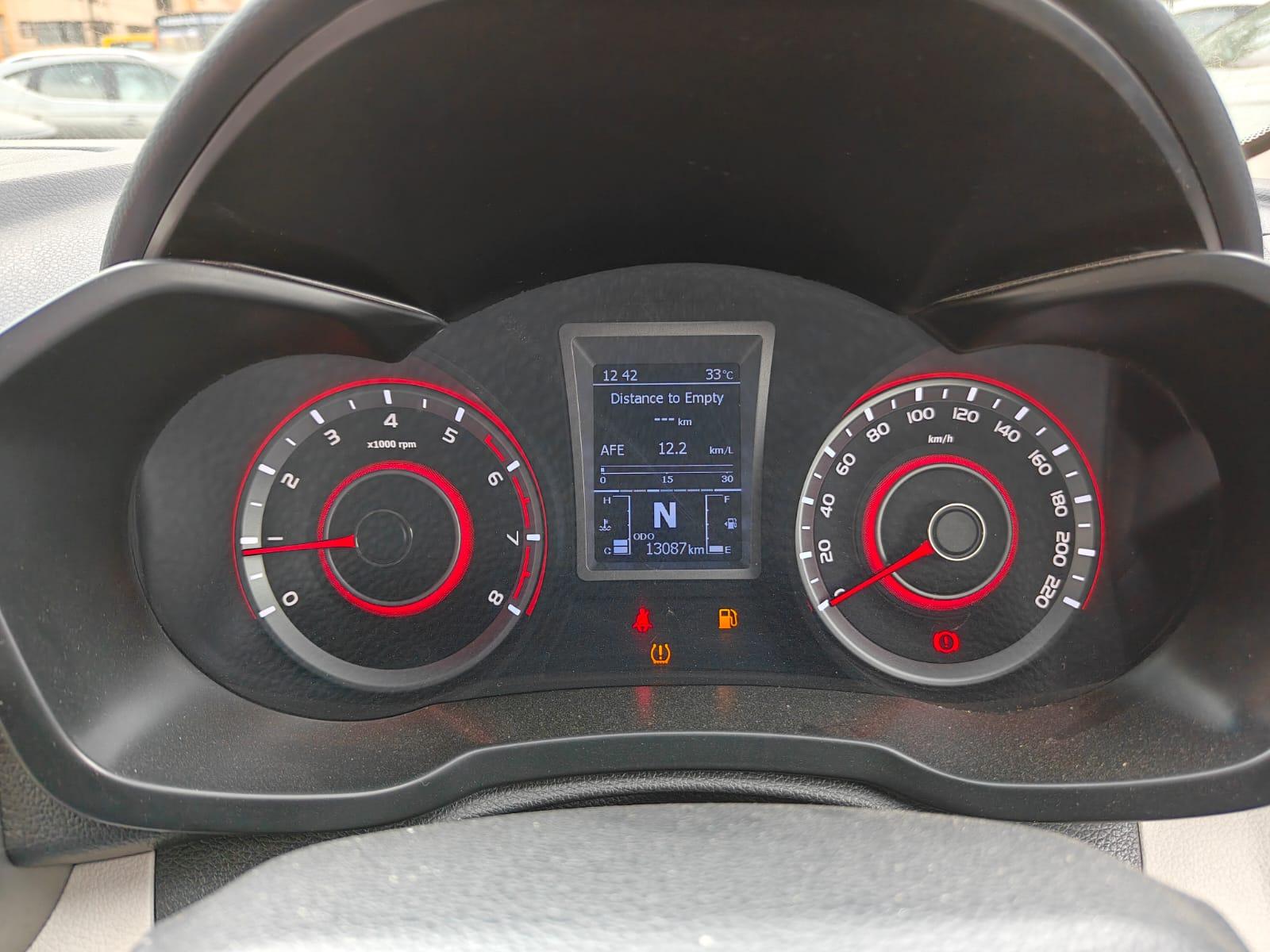 यूज़्ड 2022 महिंद्रा एक्सयूवी300, Kattupakkam, Chennai 9 यूज़्ड 2022 महिंद्रा एक्सयूवी300, Kattupakkam, Chennai 9