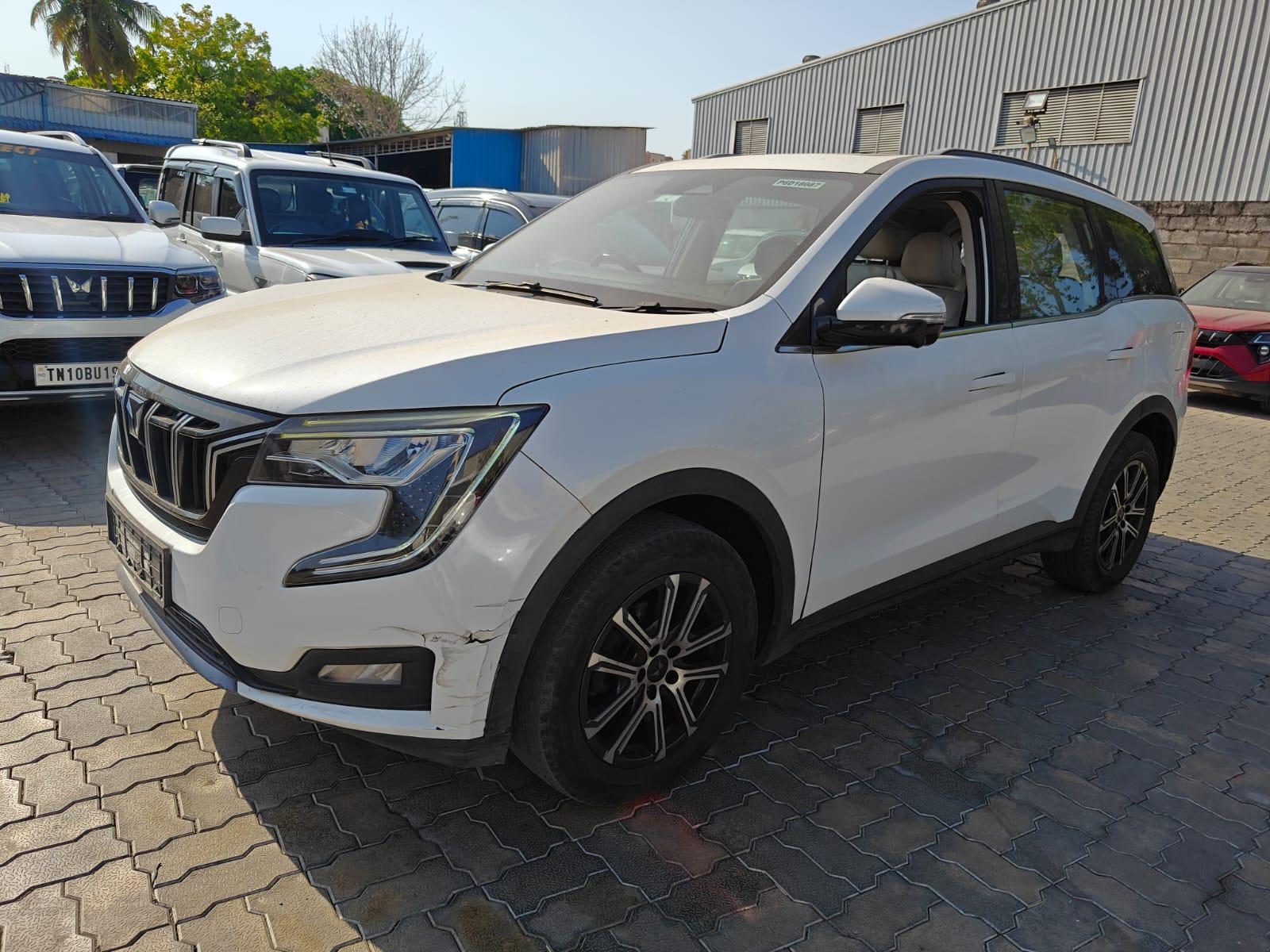 2023 महिंद्रा एक्सयूवी700 AX7 AT Diesel 7 STR 2023 महिंद्रा एक्सयूवी700 AX7 AT Diesel 7 STR