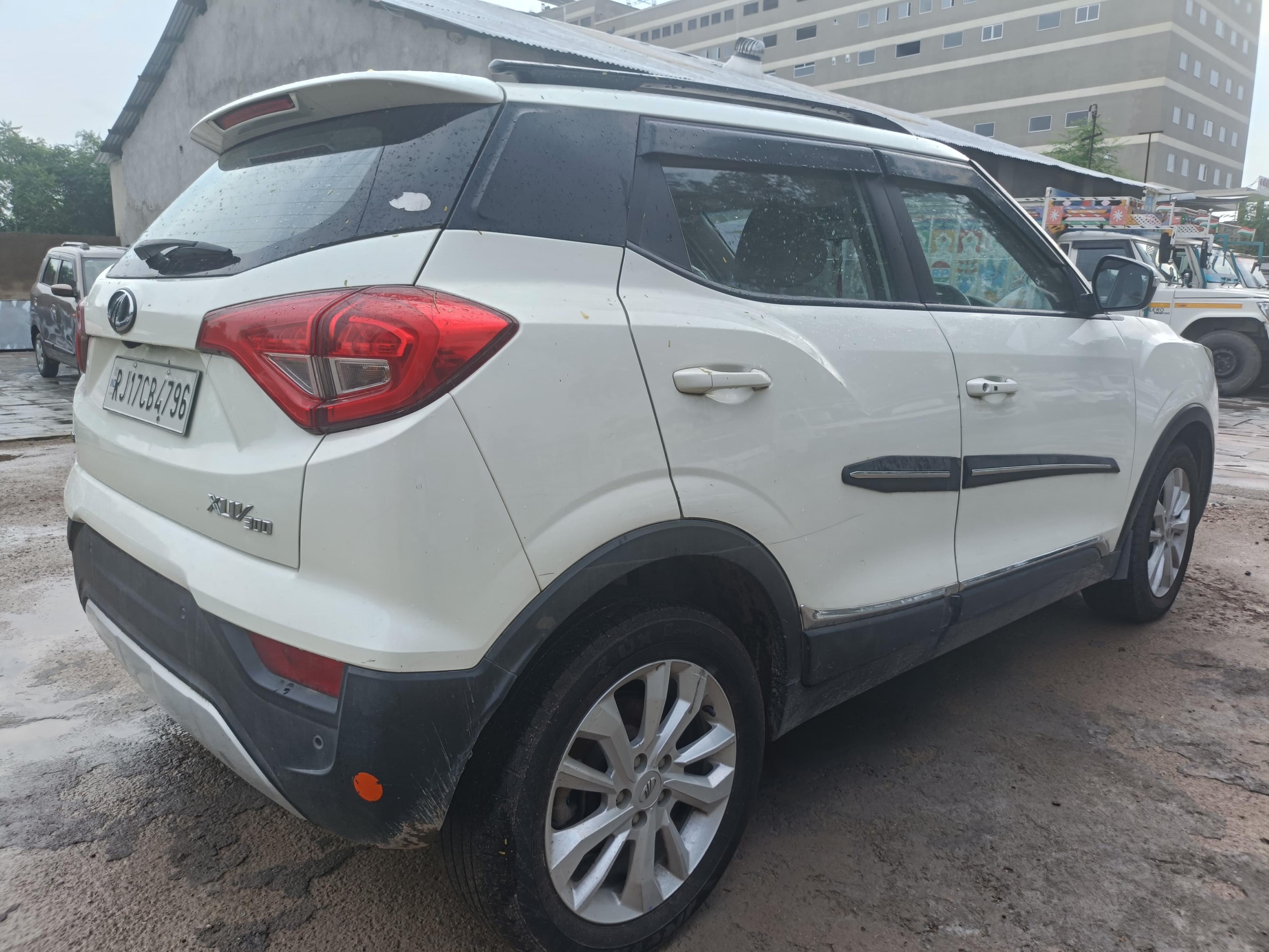 यूज़्ड 2021 महिंद्रा एक्सयूवी300, Vigyan Nagar Kota, Kota 4 यूज़्ड 2021 महिंद्रा एक्सयूवी300, Vigyan Nagar Kota, Kota 4