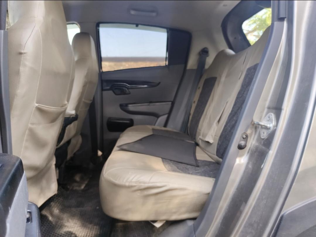 यूज़्ड 2018 महिंद्रा केयूवी 100, Vigyan Nagar Kota, Kota 16 यूज़्ड 2018 महिंद्रा केयूवी 100, Vigyan Nagar Kota, Kota 16