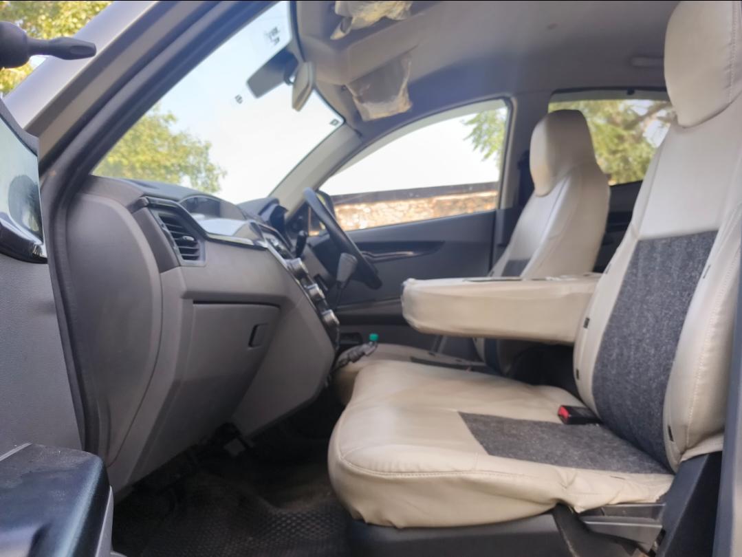 यूज़्ड 2018 महिंद्रा केयूवी 100, Vigyan Nagar Kota, Kota 15 यूज़्ड 2018 महिंद्रा केयूवी 100, Vigyan Nagar Kota, Kota 15