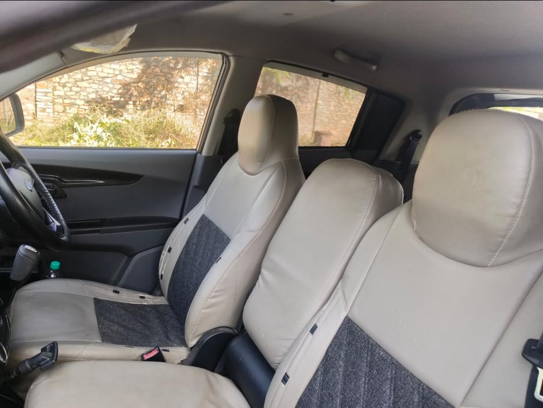 यूज़्ड 2018 महिंद्रा केयूवी 100, Vigyan Nagar Kota, Kota 13 यूज़्ड 2018 महिंद्रा केयूवी 100, Vigyan Nagar Kota, Kota 13