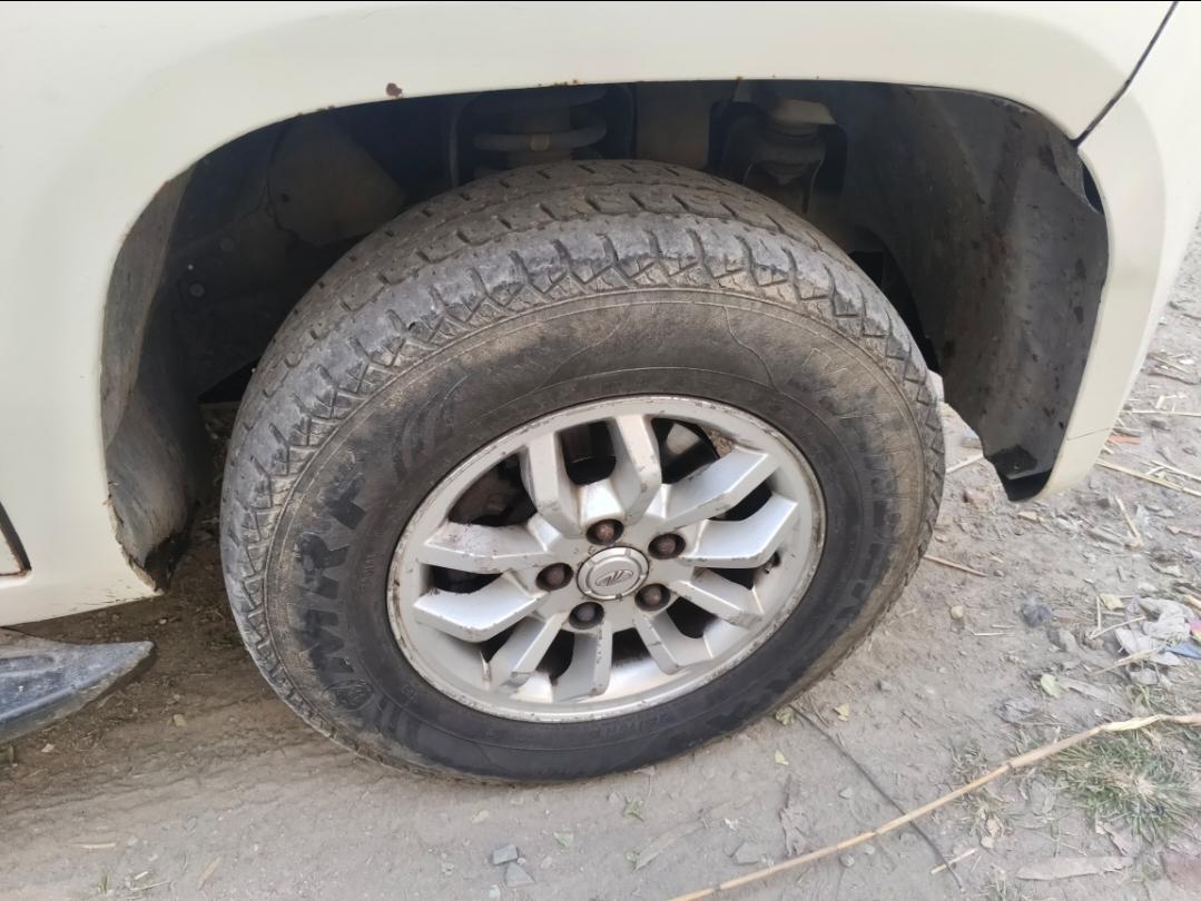 यूज़्ड 2015 महिंद्रा टीयूवी300, Vigyan Nagar Kota, Kota 8 यूज़्ड 2015 महिंद्रा टीयूवी300, Vigyan Nagar Kota, Kota 8