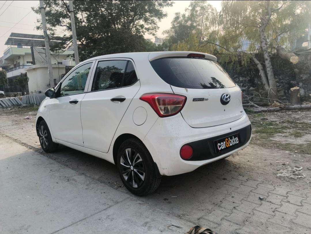 यूज़्ड 2017 ह्युंडई ग्रैंड आई10, Vigyan Nagar Kota, Kota 2 यूज़्ड 2017 ह्युंडई ग्रैंड आई10, Vigyan Nagar Kota, Kota 2